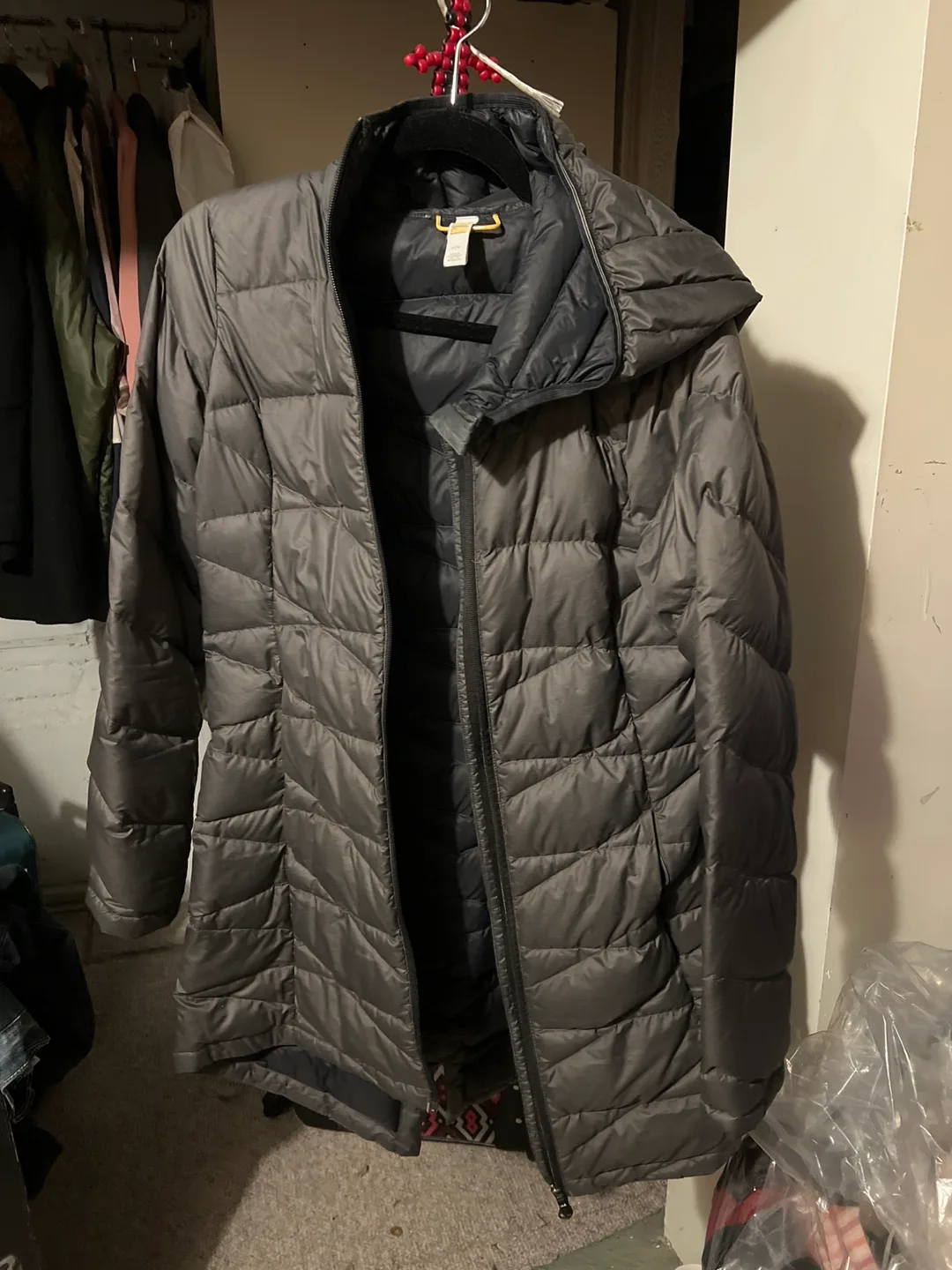 Lolë Women's Down Puffer Coat - Size M thumbnail