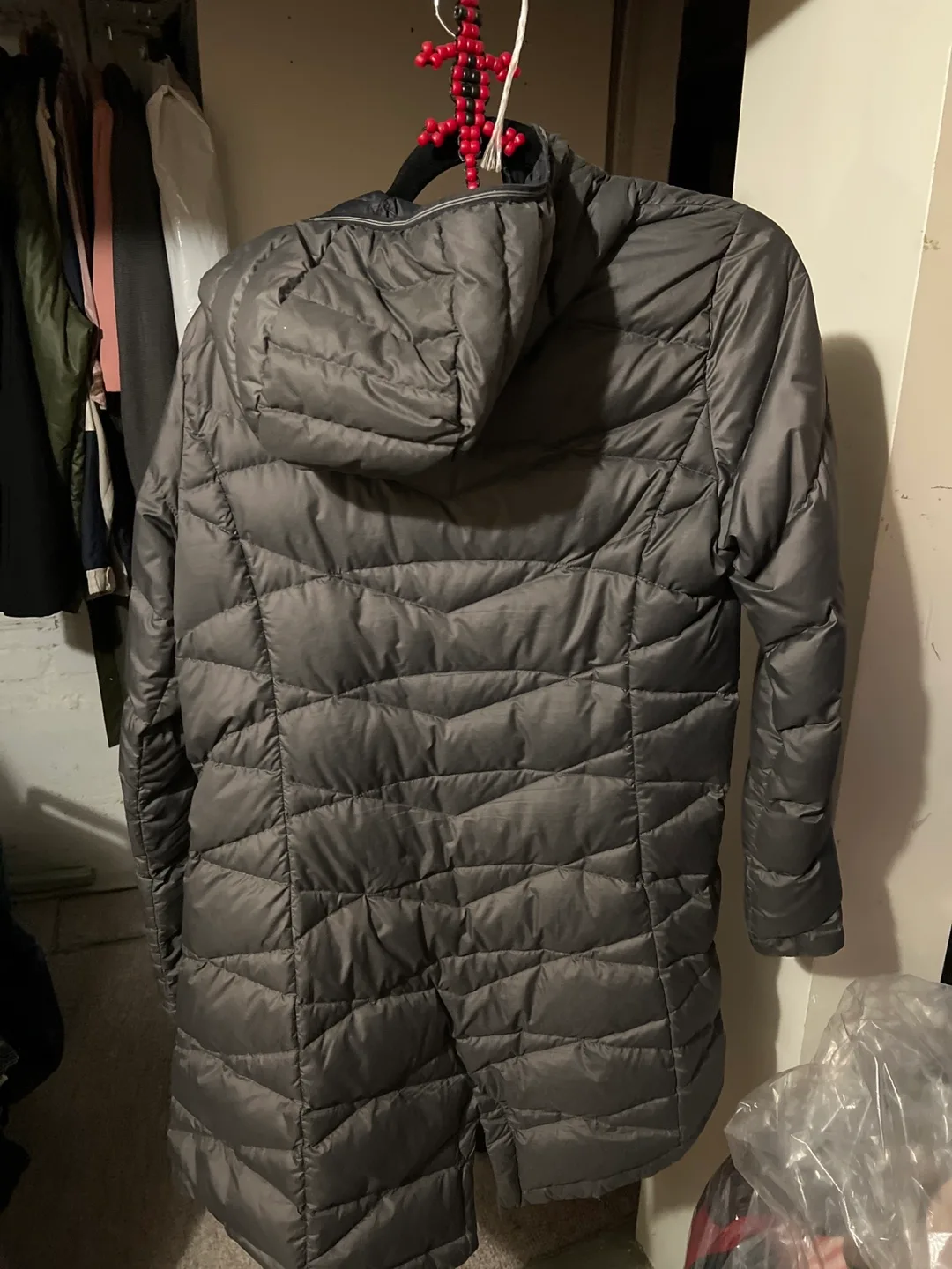 Lolë Women's Down Puffer Coat - Size M image indicator(3)