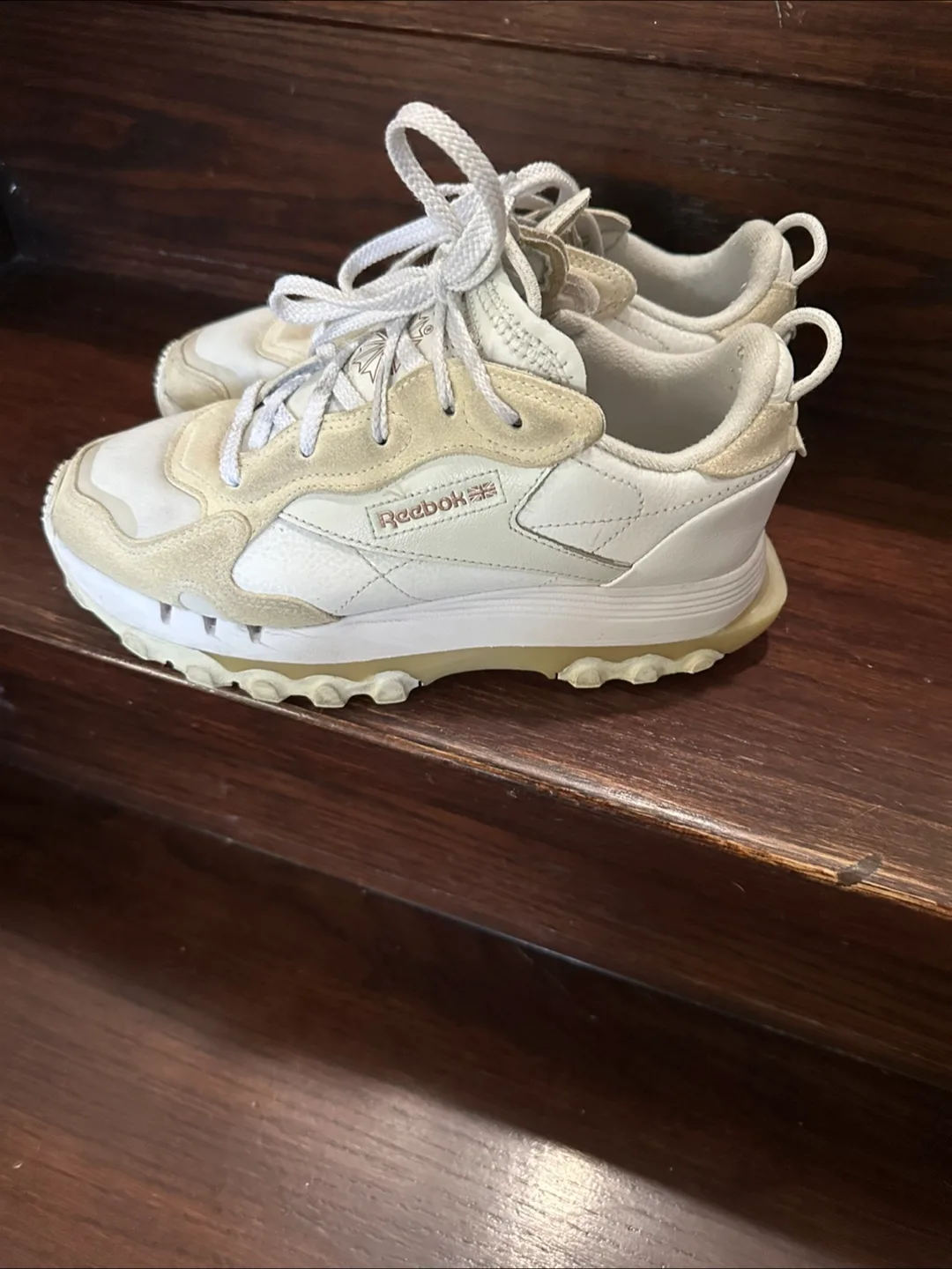Reebok Women's Sneakers - Size 7 thumbnail