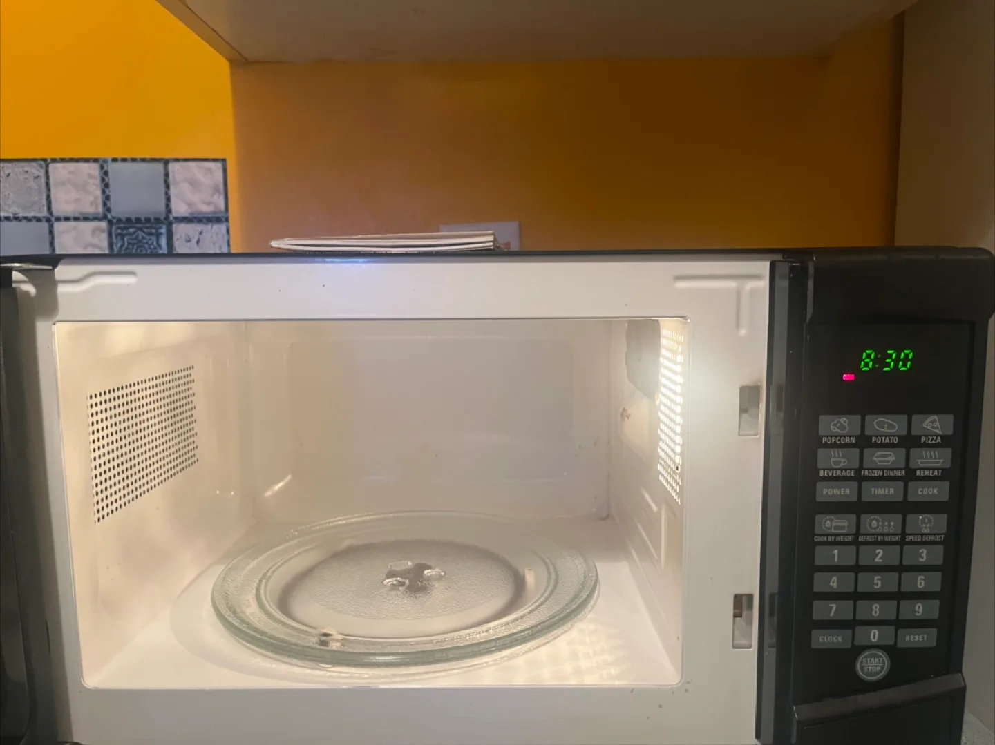 RCA Microwave - Black thumbnail