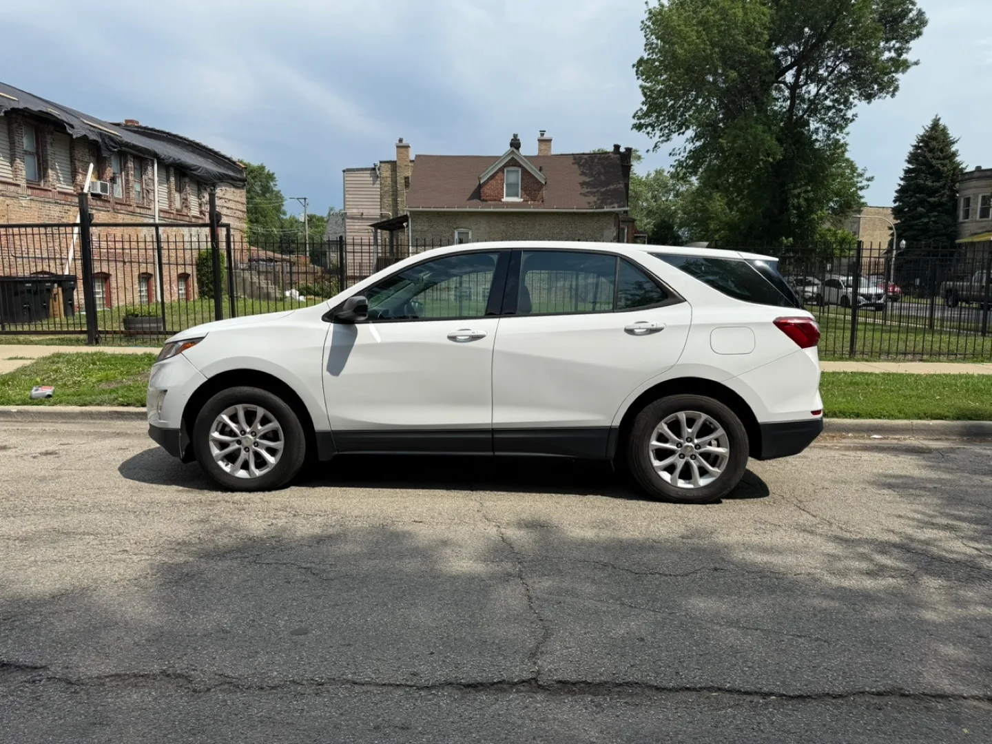 Chevrolet Equinox SUV - 186,767 miles 2018 thumbnail