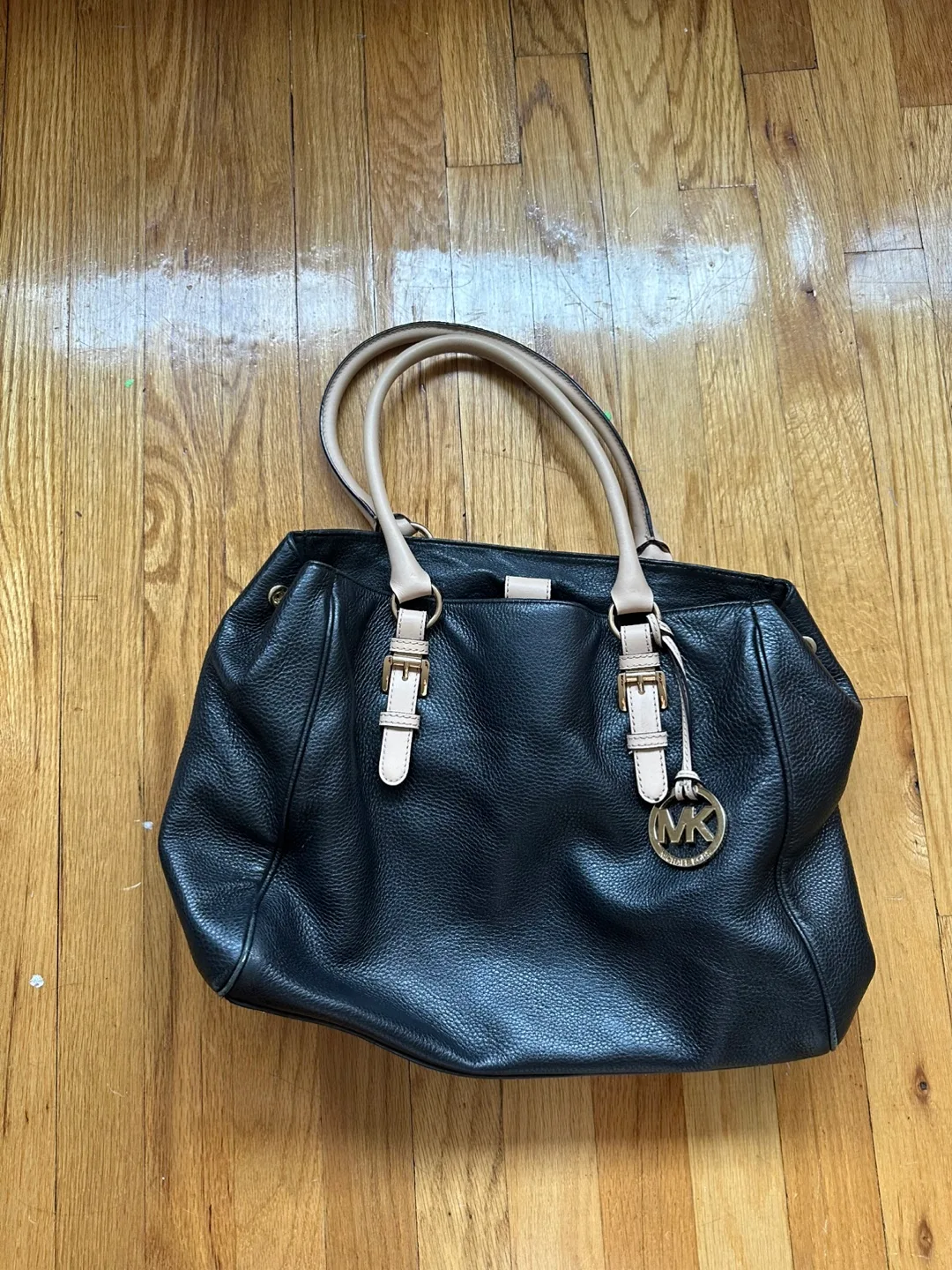 Michael Kors Black Leather Tote Bag thumbnail