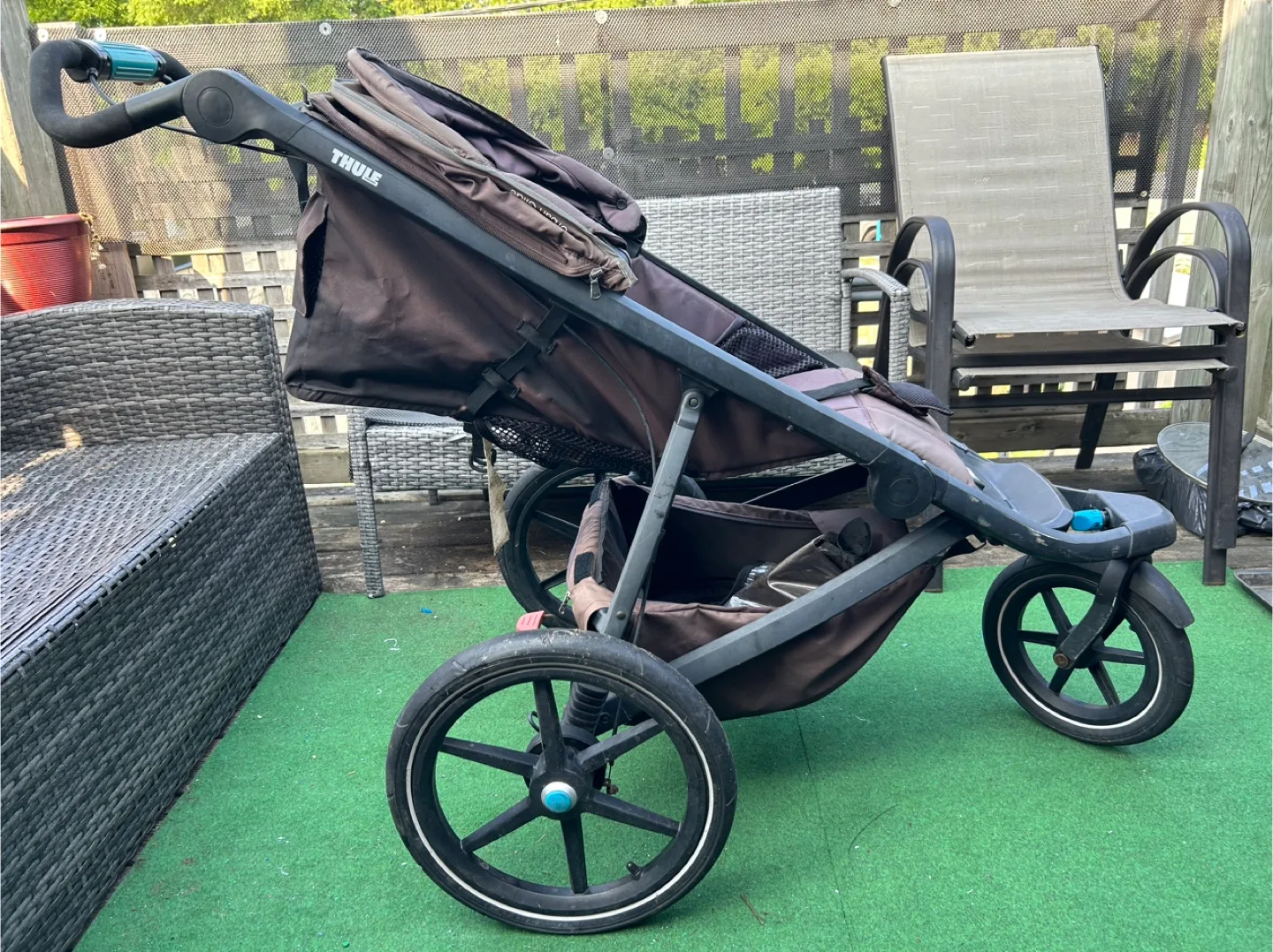 Thule Urban Glide 2 Jogging Stroller thumbnail