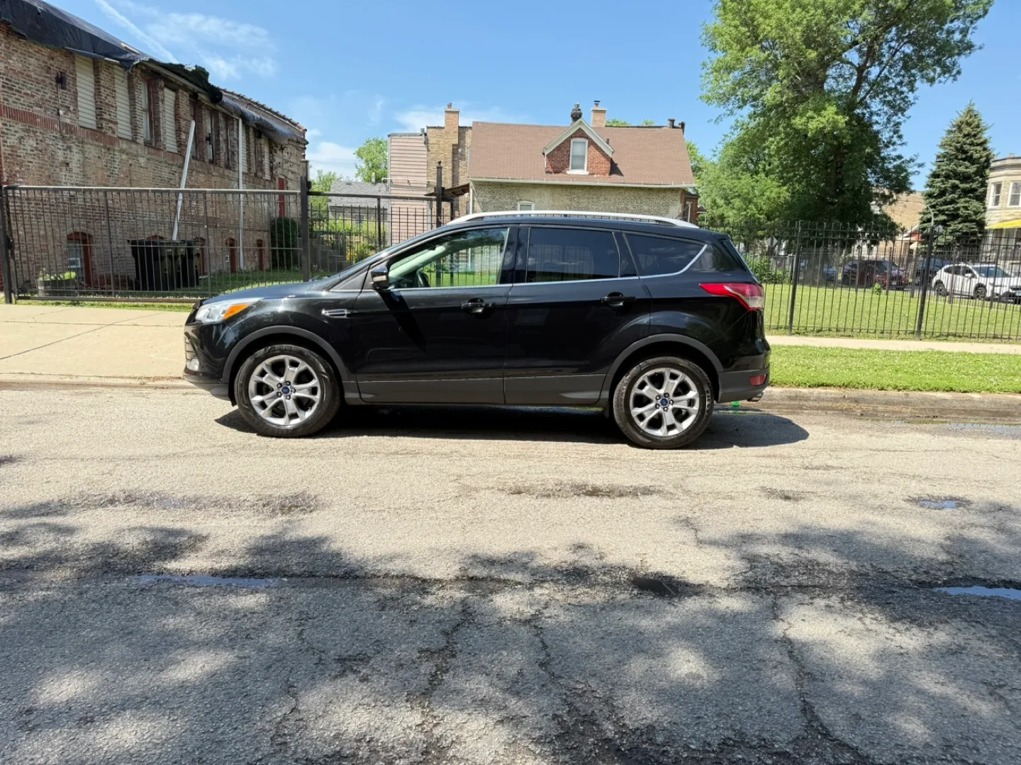 Used 2014 Ford Escape SUV - Black thumbnail