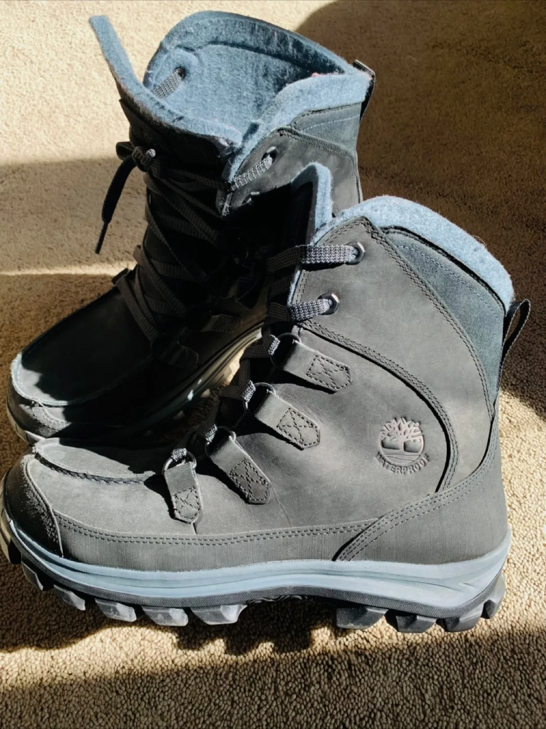 Shoes: Timberland men size 11 snow boots w/ box thumbnail