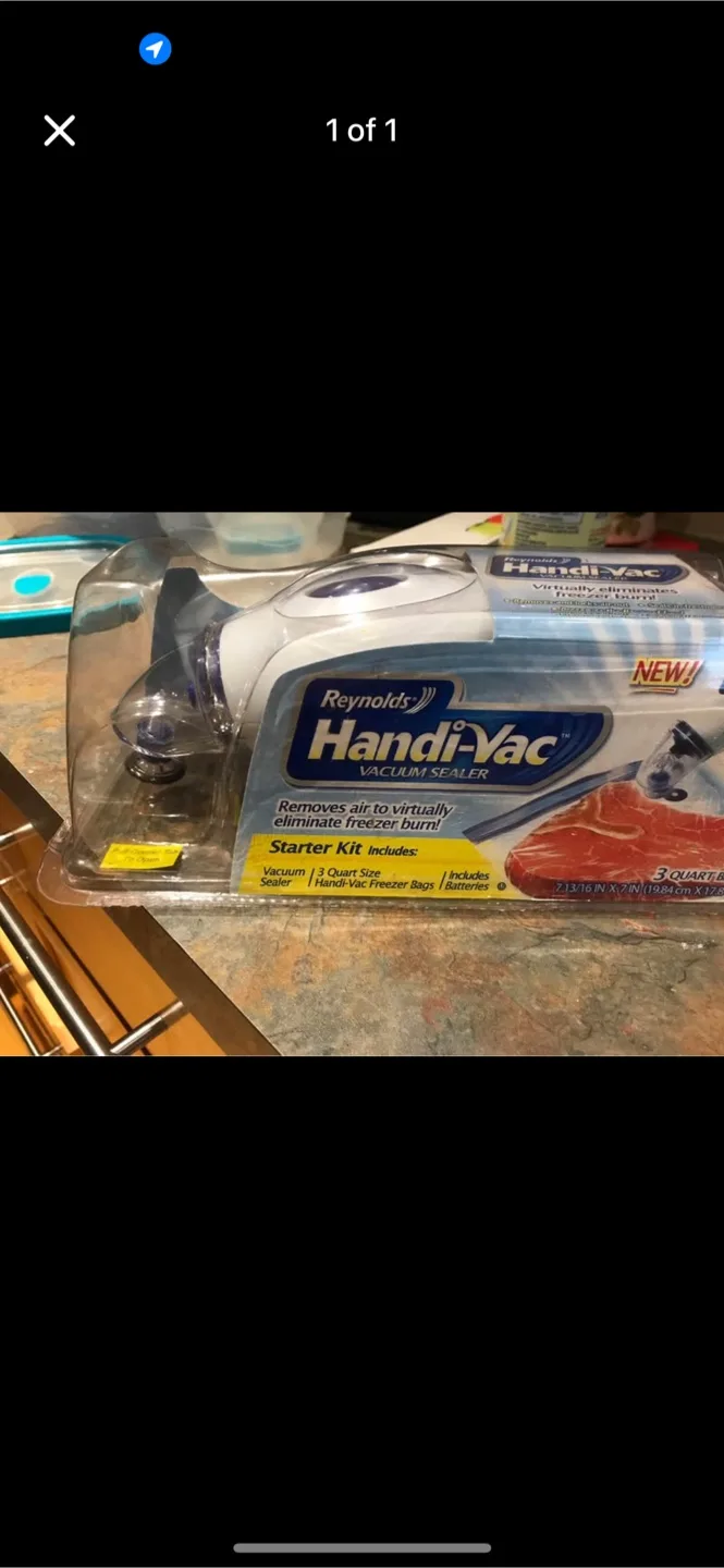 Reynolds Handi-Vac Vacuum Sealer - New in Box!