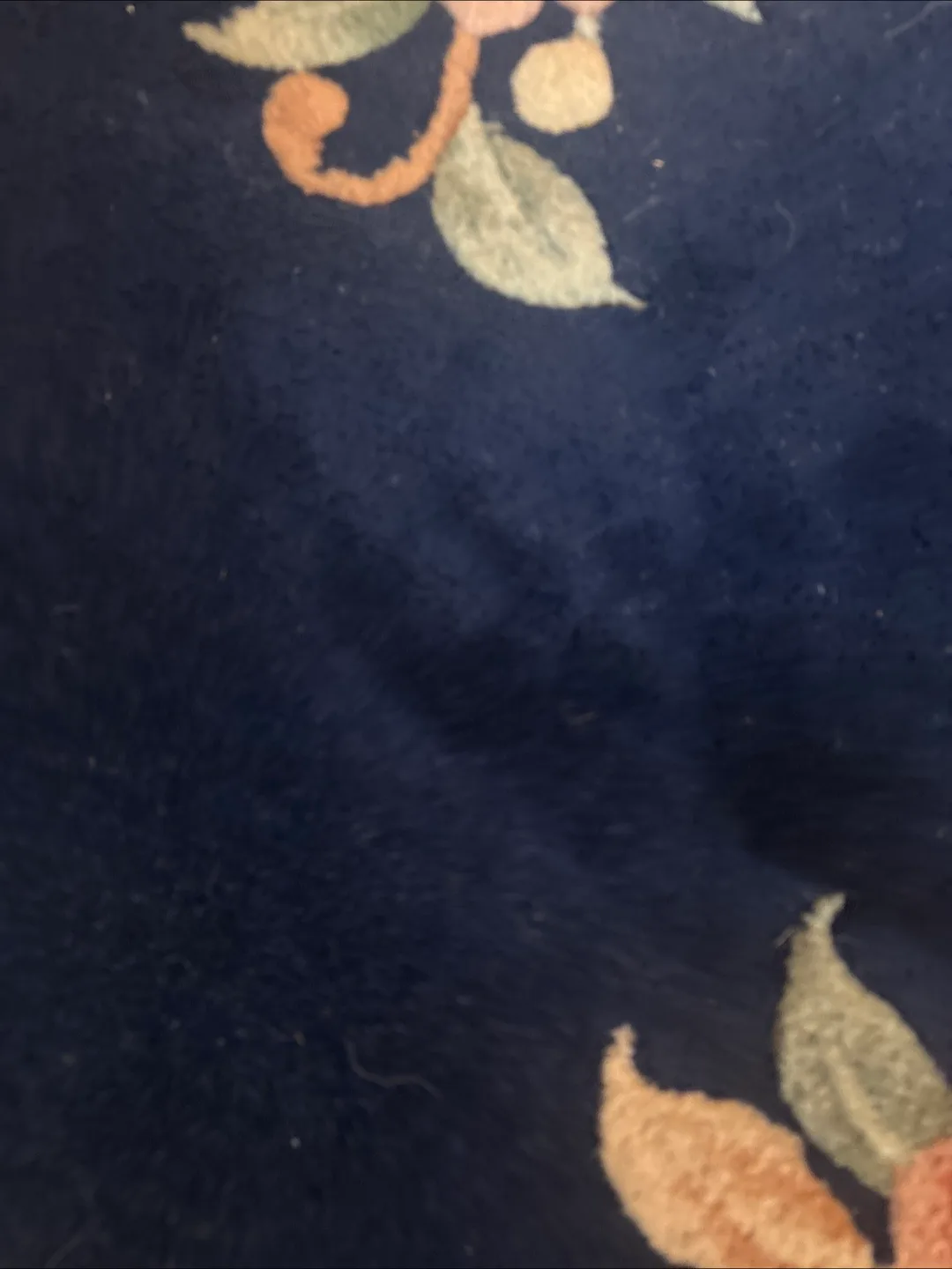 Oriental Chinese Wool Round Floral Rug image indicator(4)