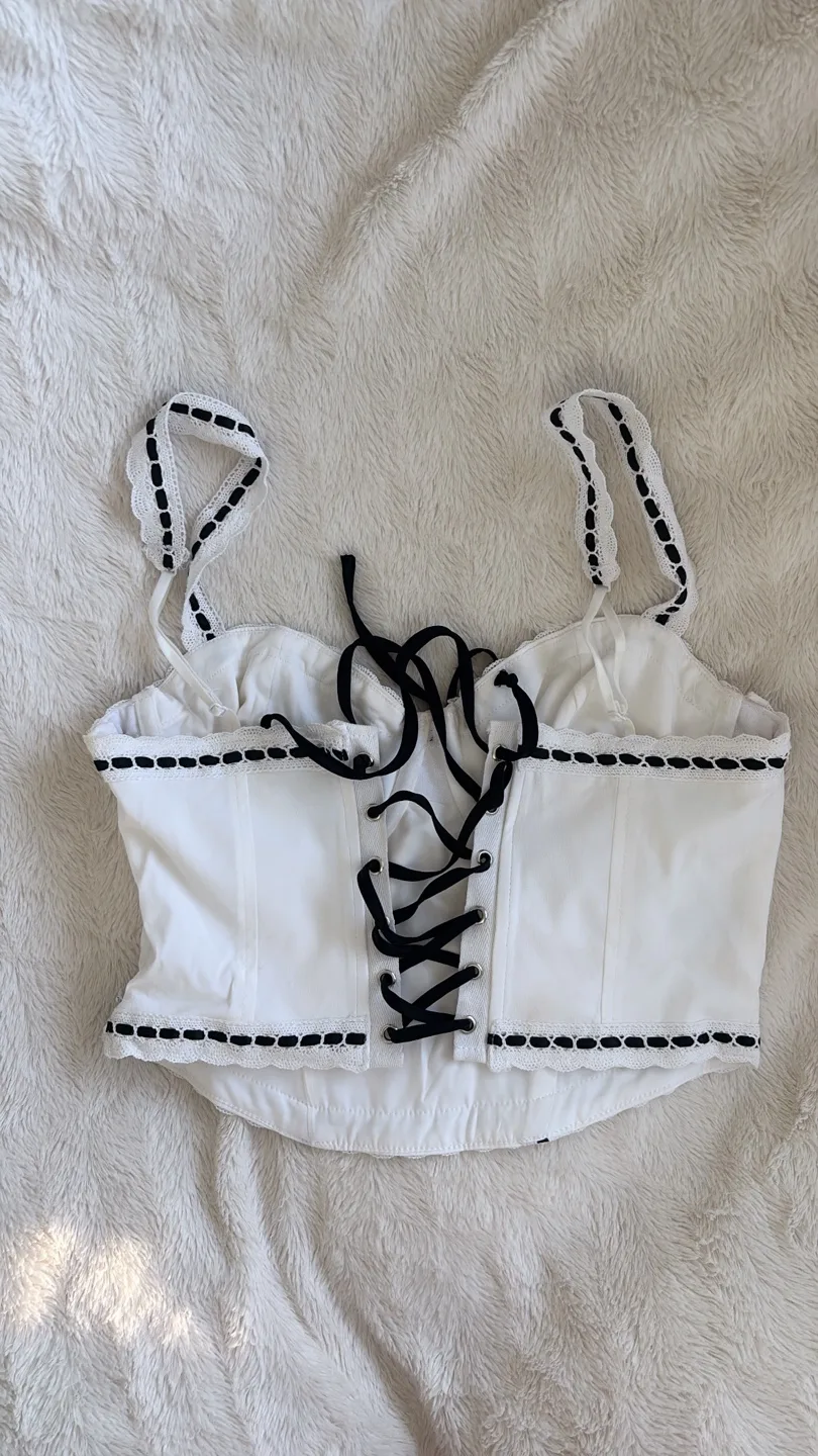 Garage White Corset Top with Black Trim image indicator(2)