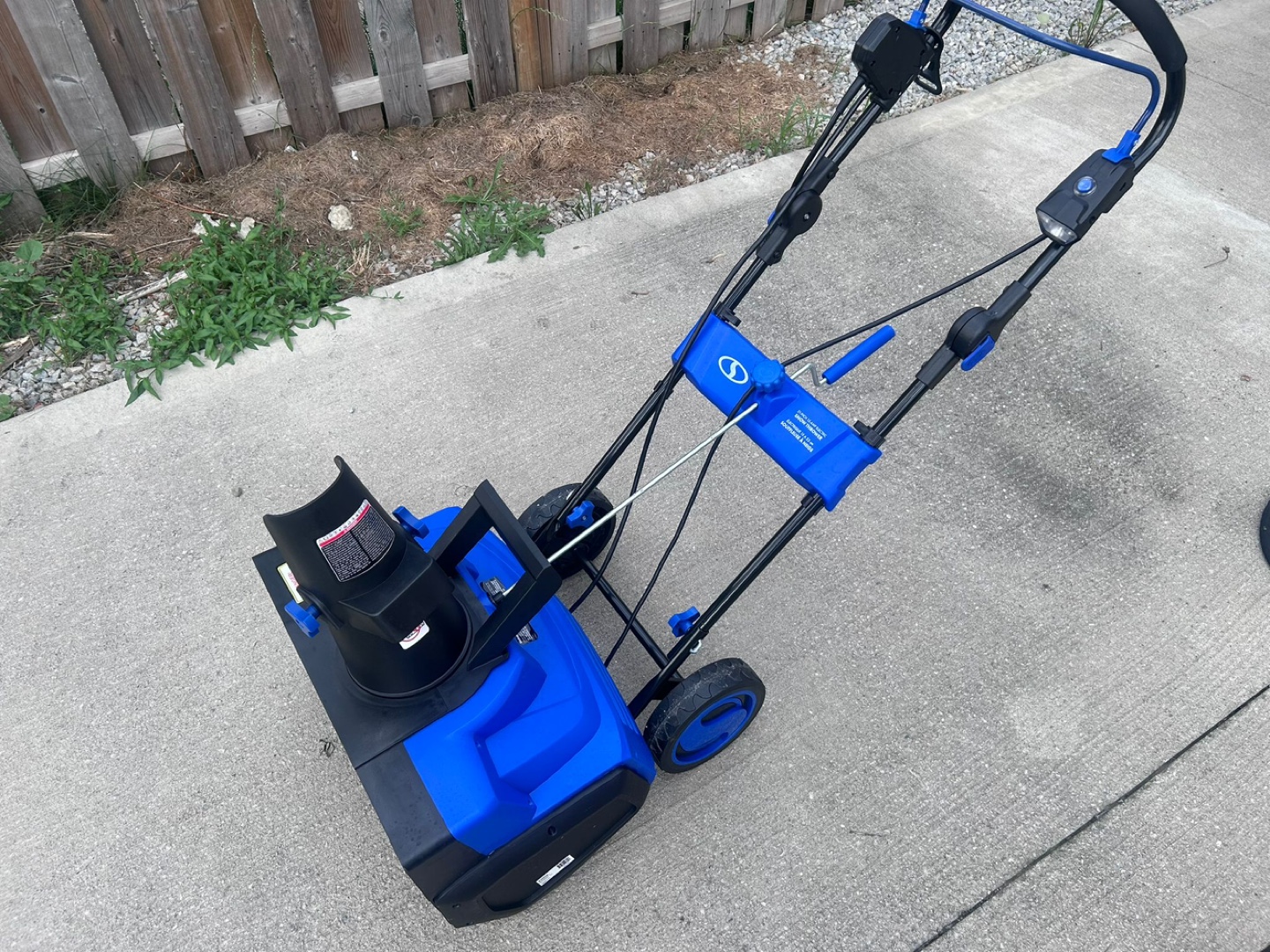 Snow Joe SJ625E Electric Snow Blower - photo 2