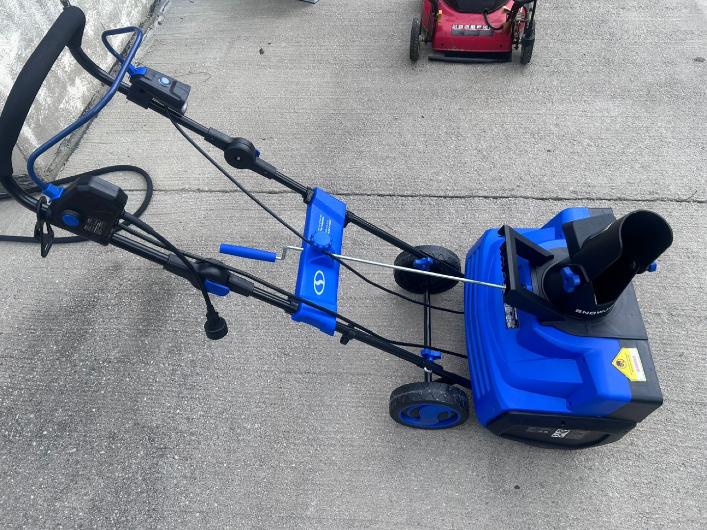 Snow Joe SJ625E Electric Snow Blower