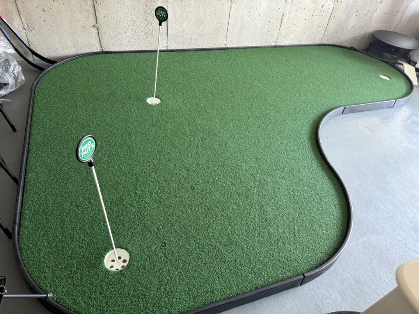 Tour Links 8' x 12' Premium Putting Green thumbnail