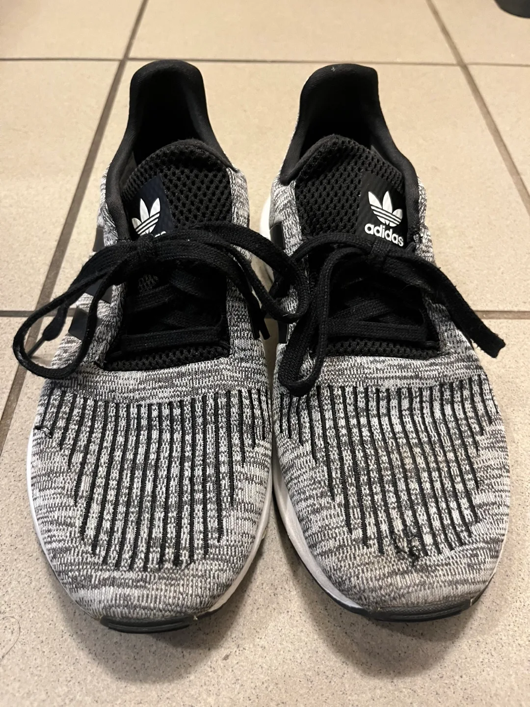 Adidas Swift Run Sneakers - Grey/Black image indicator(2)