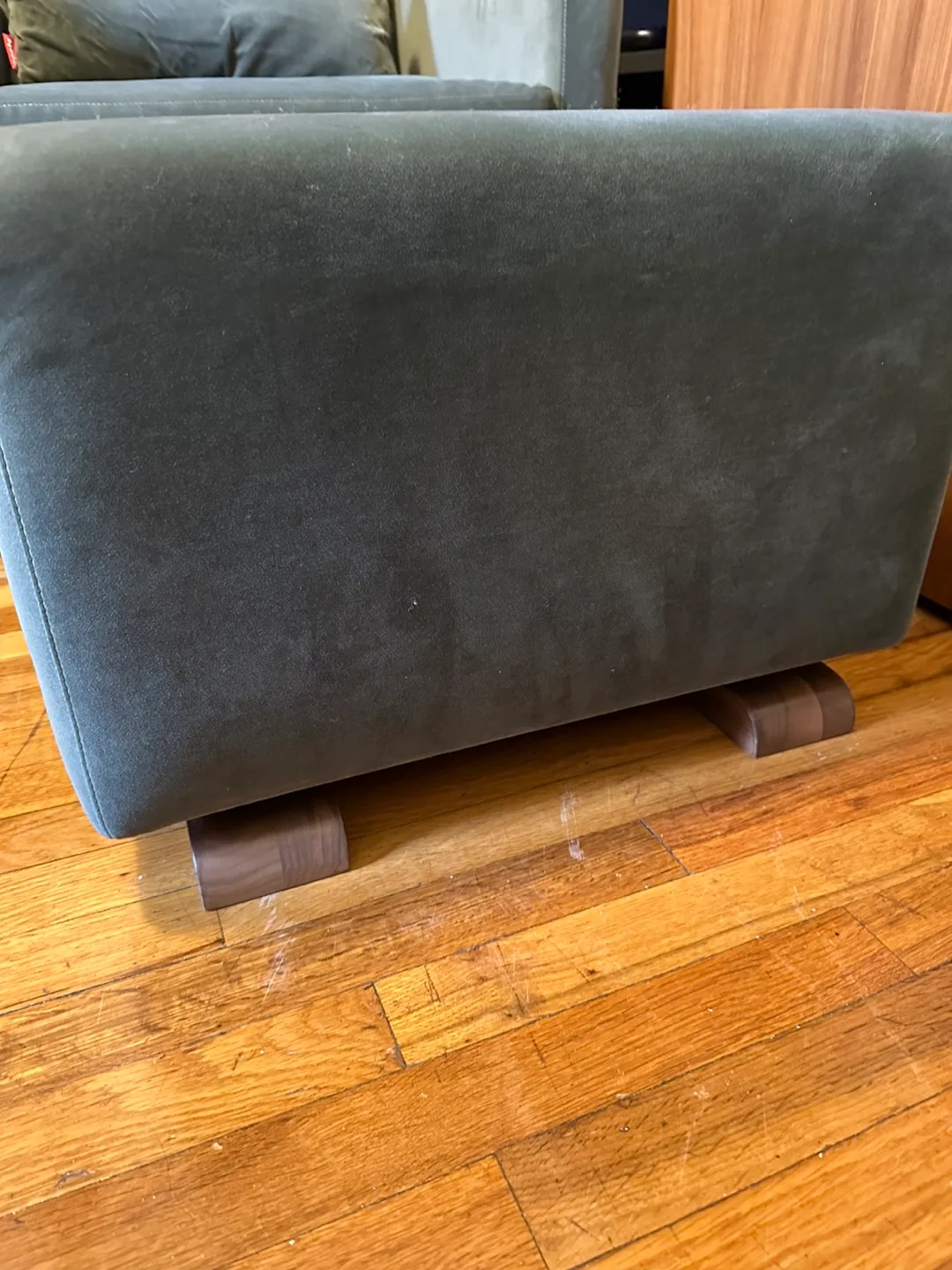 Monte Como Glider & Gliding Ottoman - Olive Green image indicator(7)