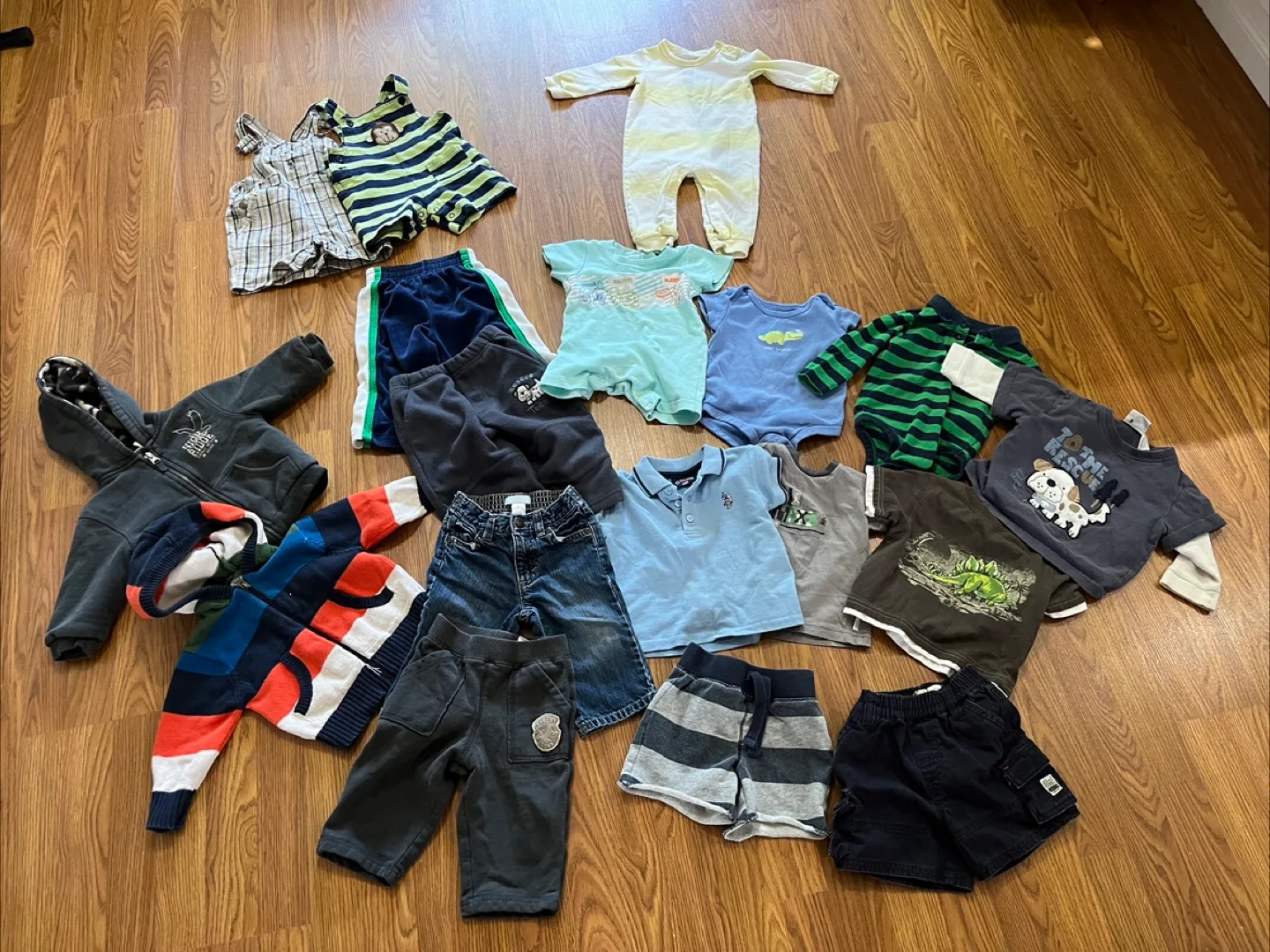 Boys 12 month clothing lot thumbnail