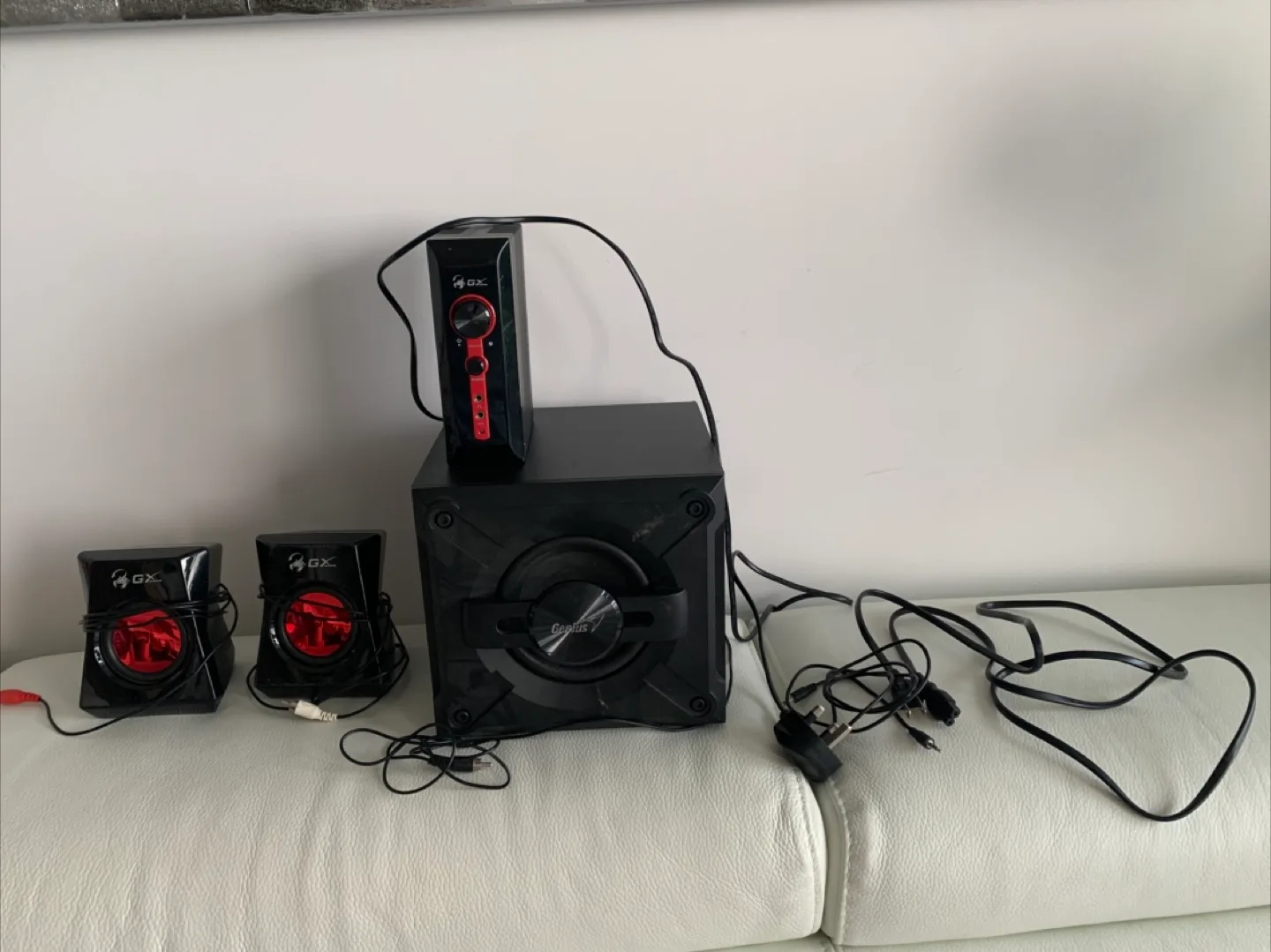 Genius GX Gaming Multimedia Speaker Systems  SW-G2.1 thumbnail