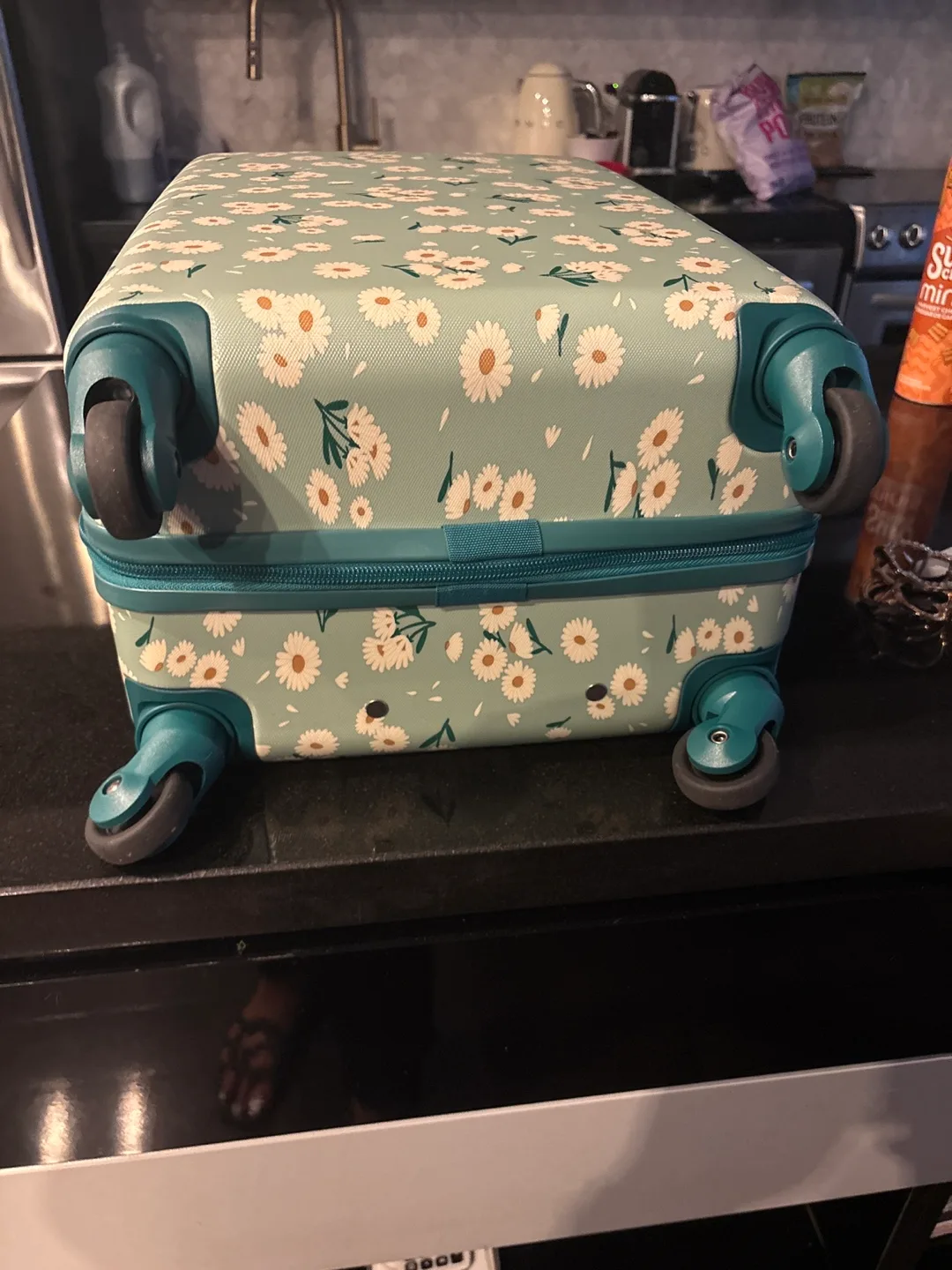 Cat and Jack  Carry-On Suitcase - Floral image indicator(6)