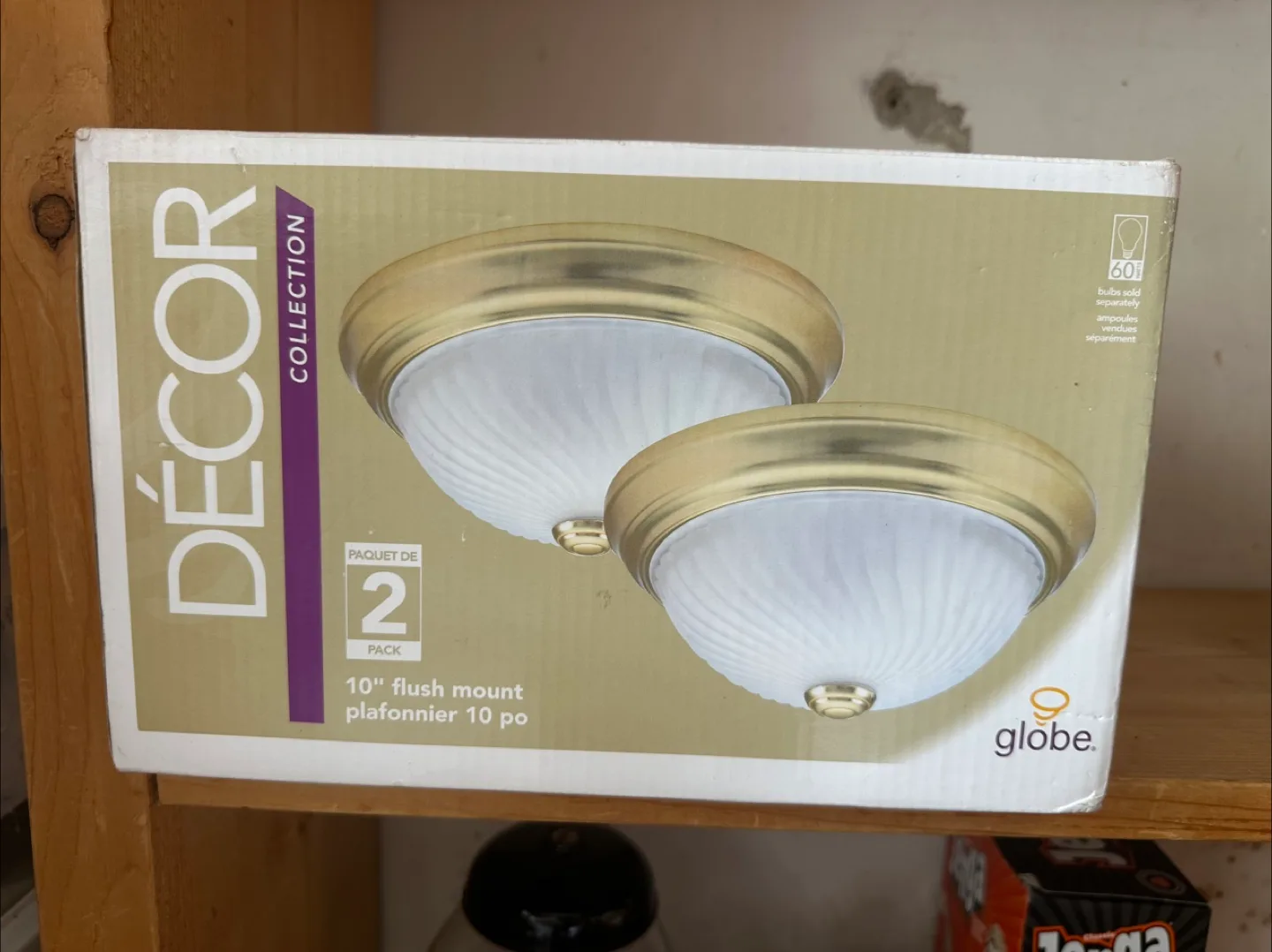 Globe Décor Collection 10" Flush Mount Light thumbnail