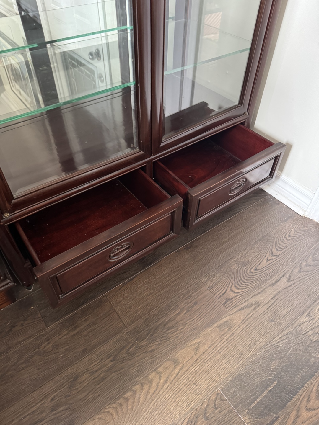 Solid wood hutch with brass hardware - photo 5