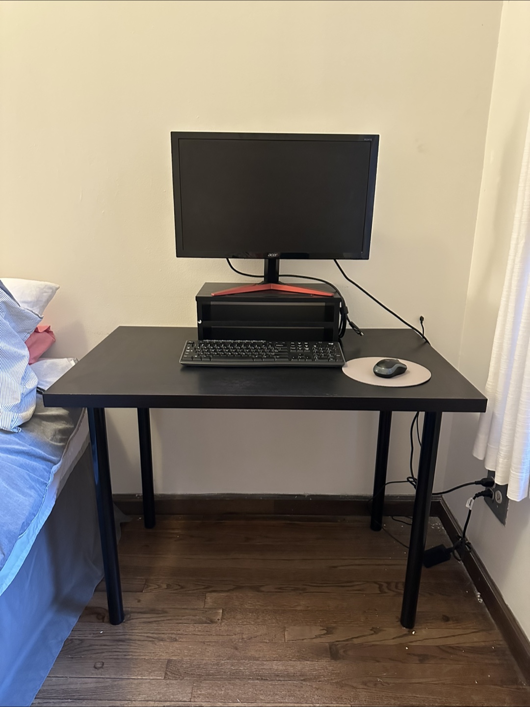 Black Office Desk (IKEA - LINNMON / ADILS)