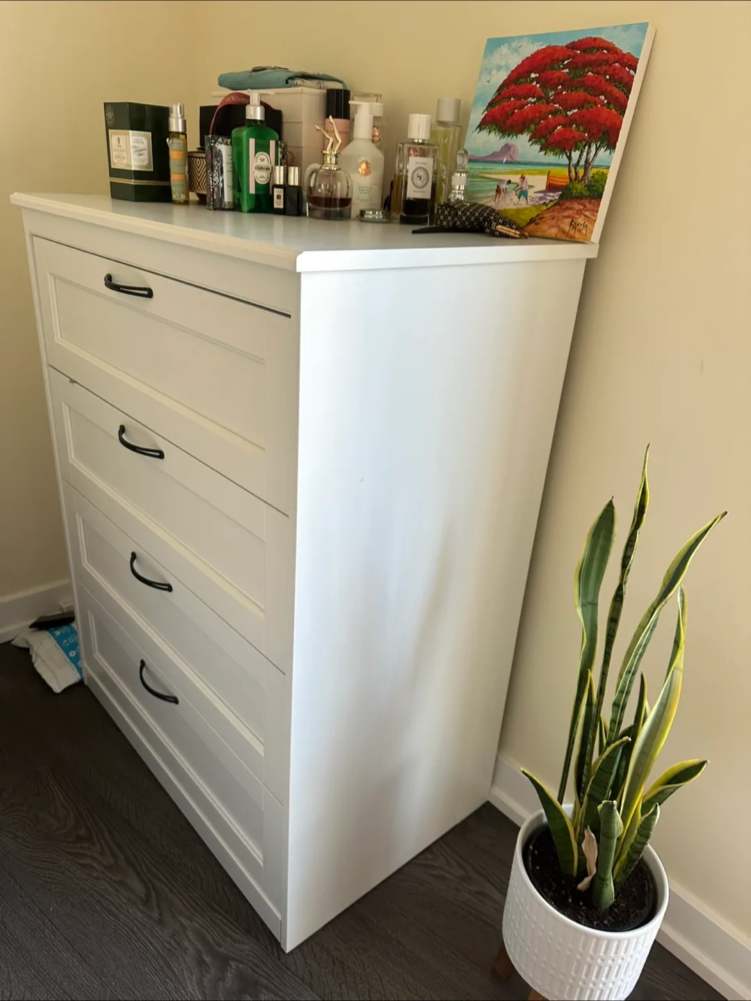 IKEA Hemnes White 4-Drawer Dresser thumbnail