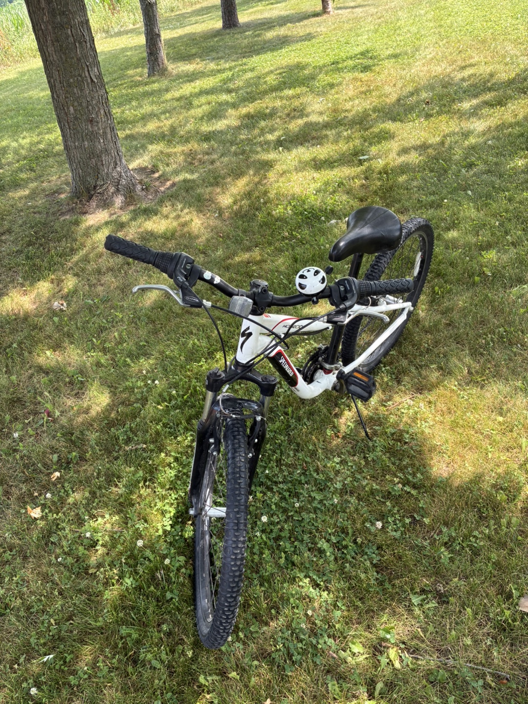 Specialized HOTROCK Kids Bike - photo 2