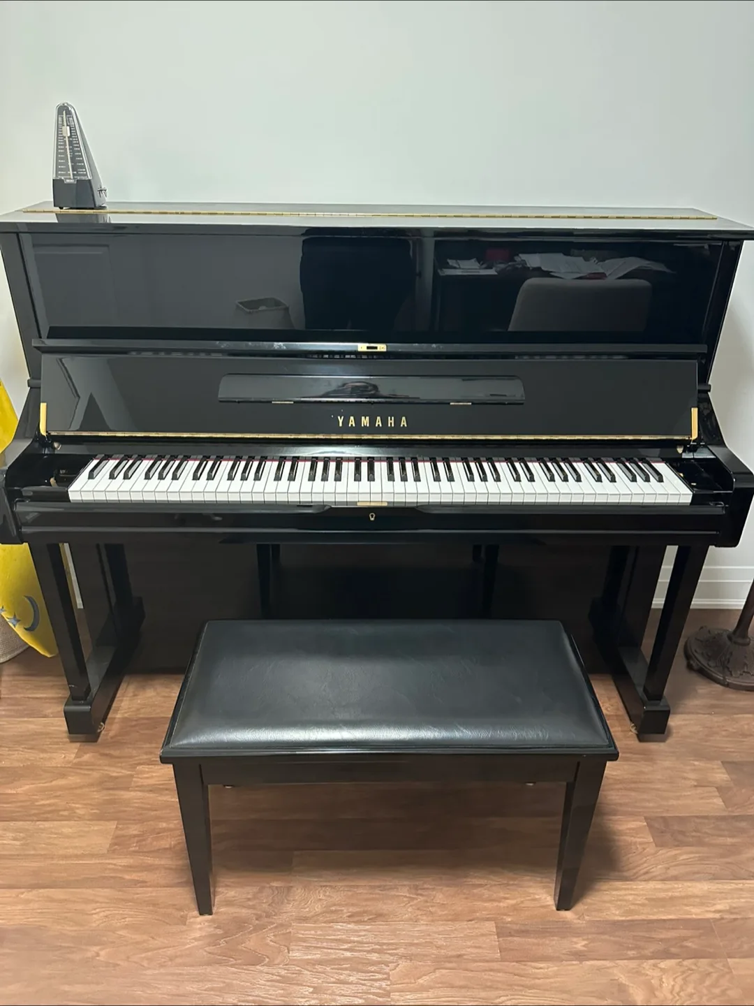 Yamaha Upright Piano - Black image indicator(6)