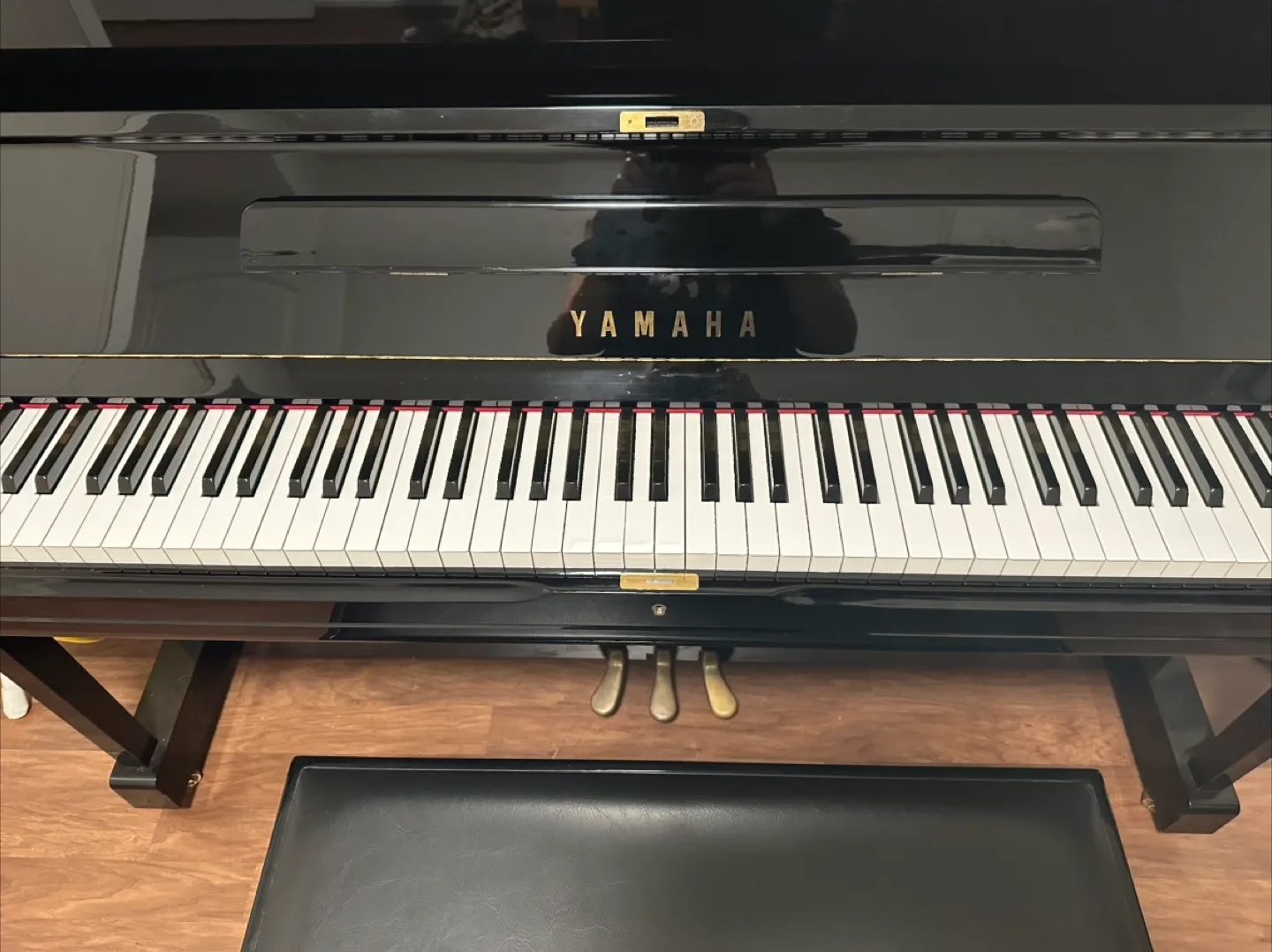Yamaha Upright Piano - Black image indicator(5)