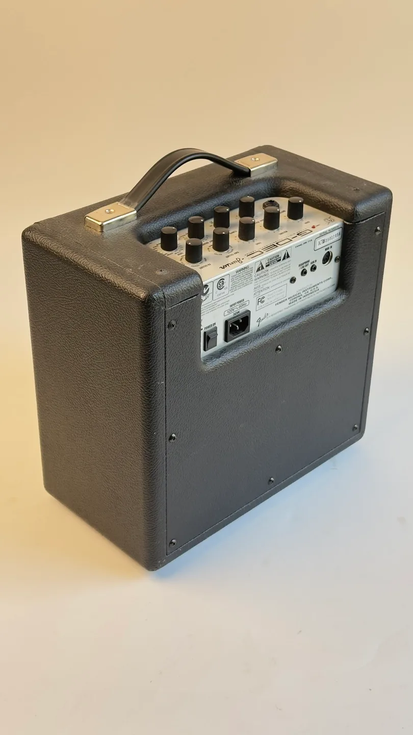 Fender G-DEC Junior Guitar Amplifier image indicator(4)