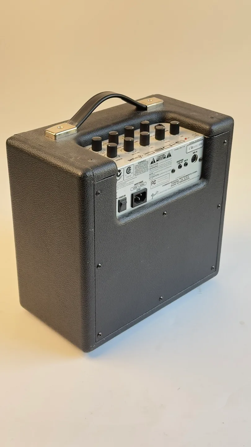 Fender G-DEC Junior Guitar Amplifier image indicator(2)