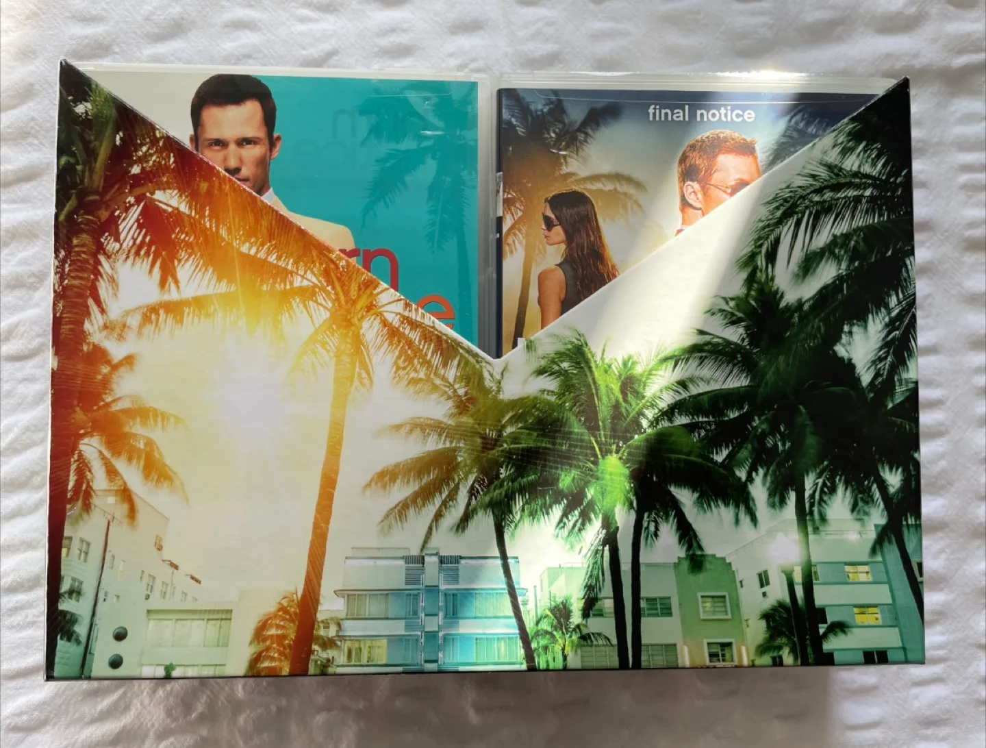 Burn Notice: The Complete Series DVD Set image indicator(4)