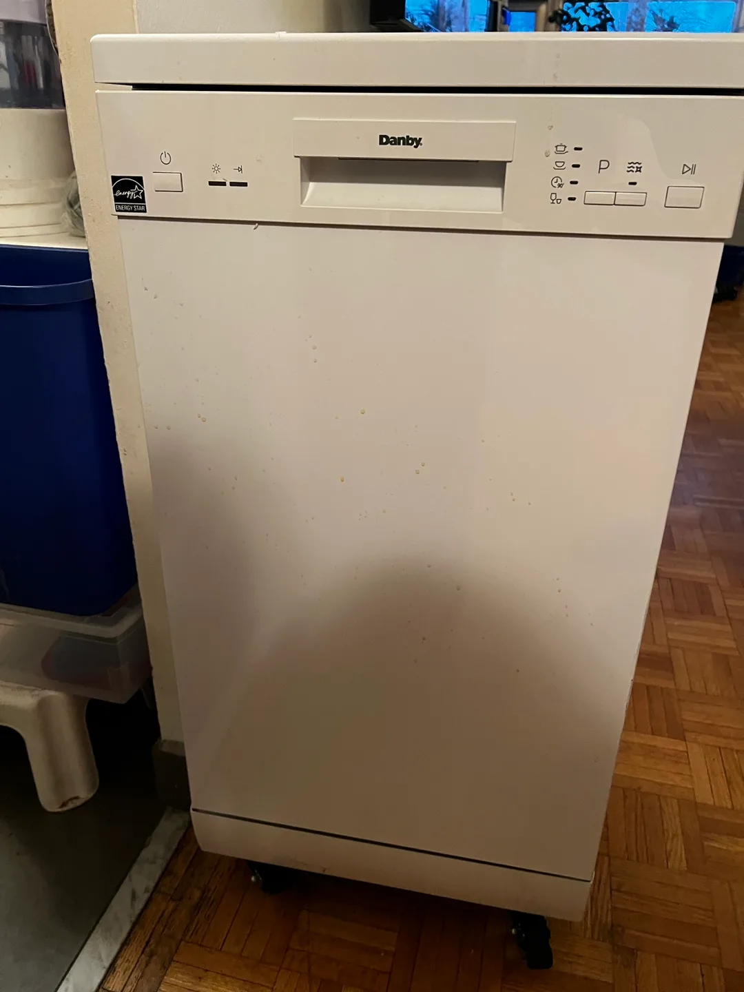 Danby DDW1805EWP Dishwasher thumbnail