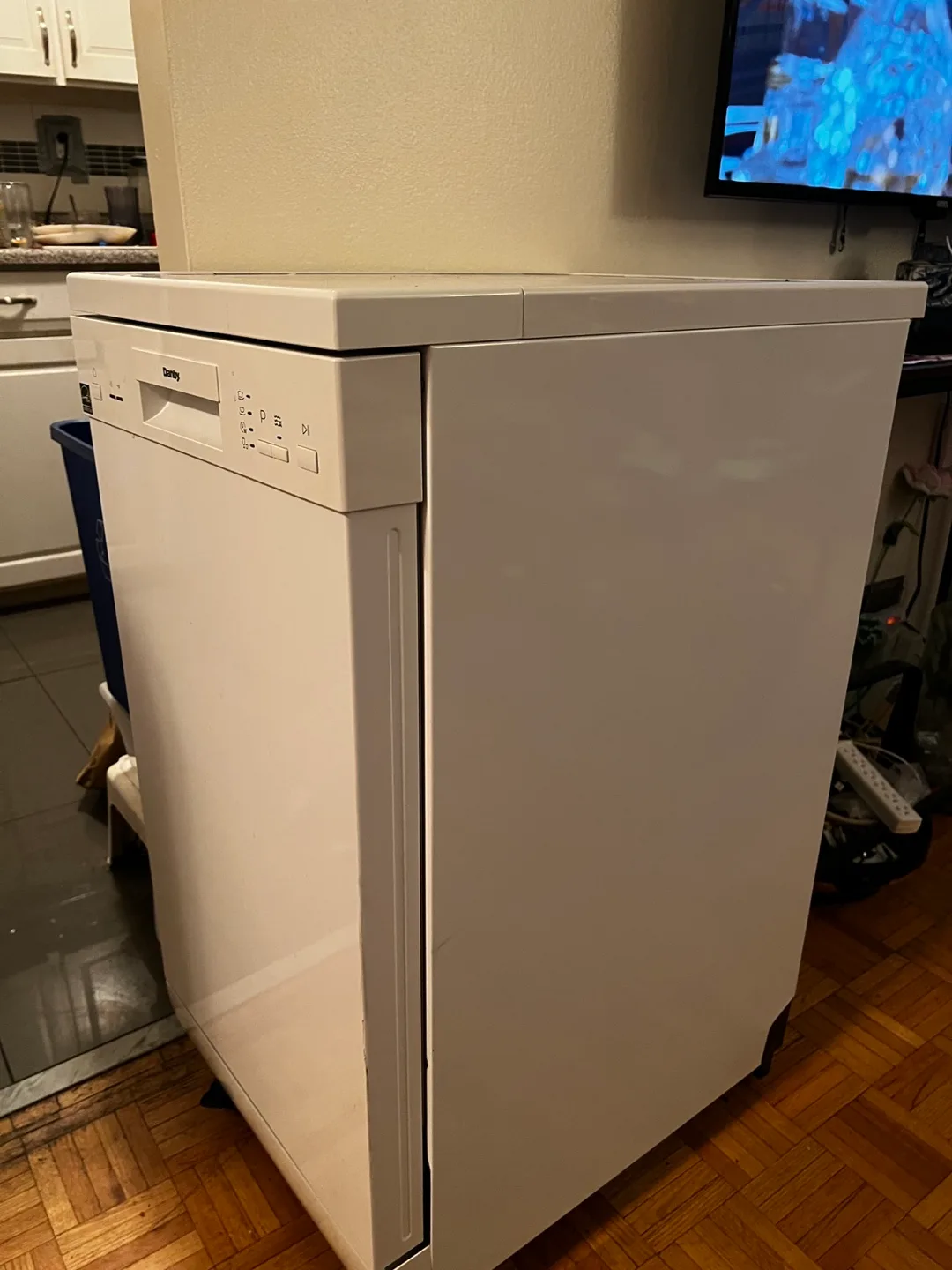 Danby DDW1805EWP Dishwasher image indicator(2)