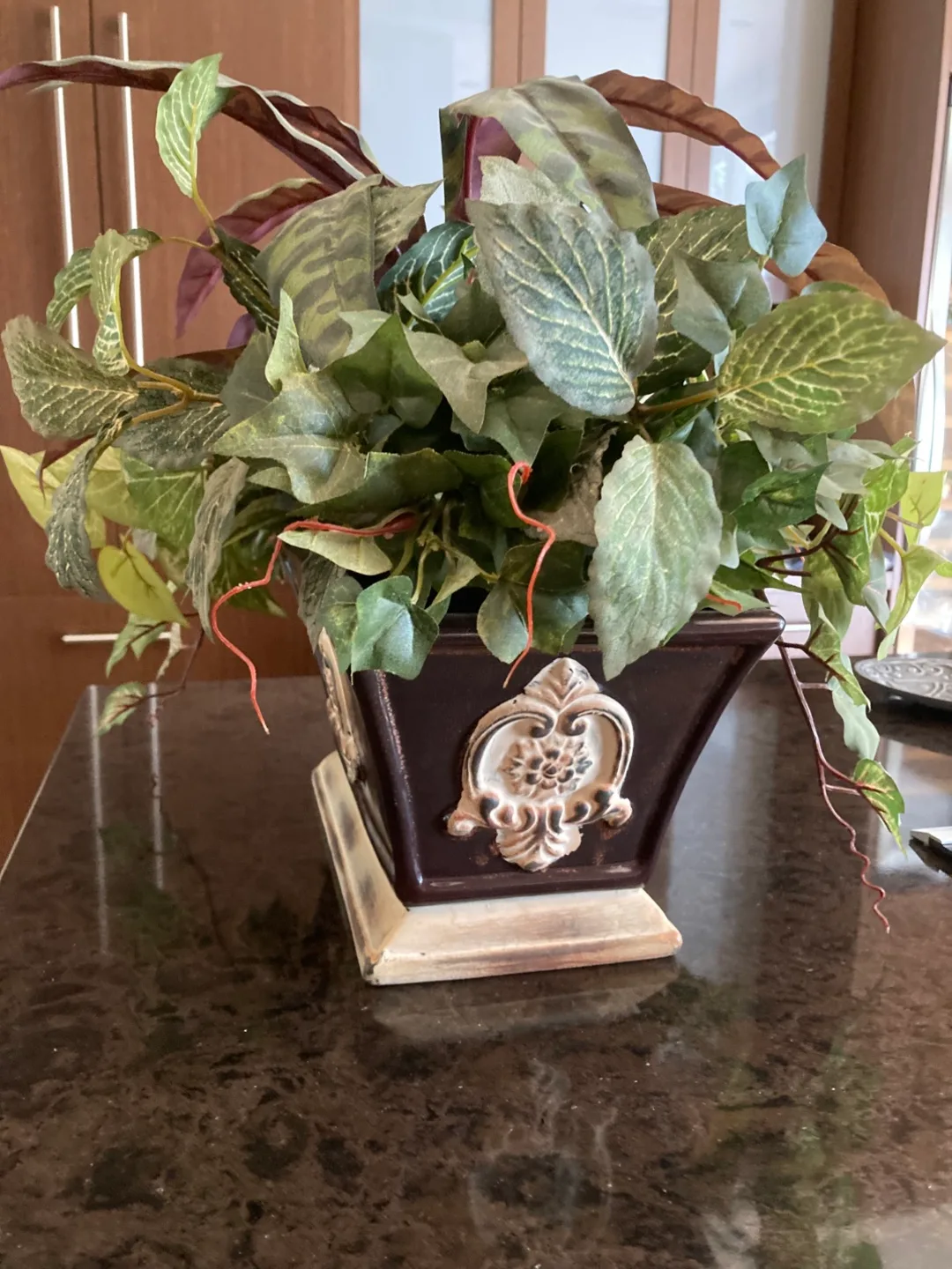 Artificial Plant in Decorative Pot image indicator(2)