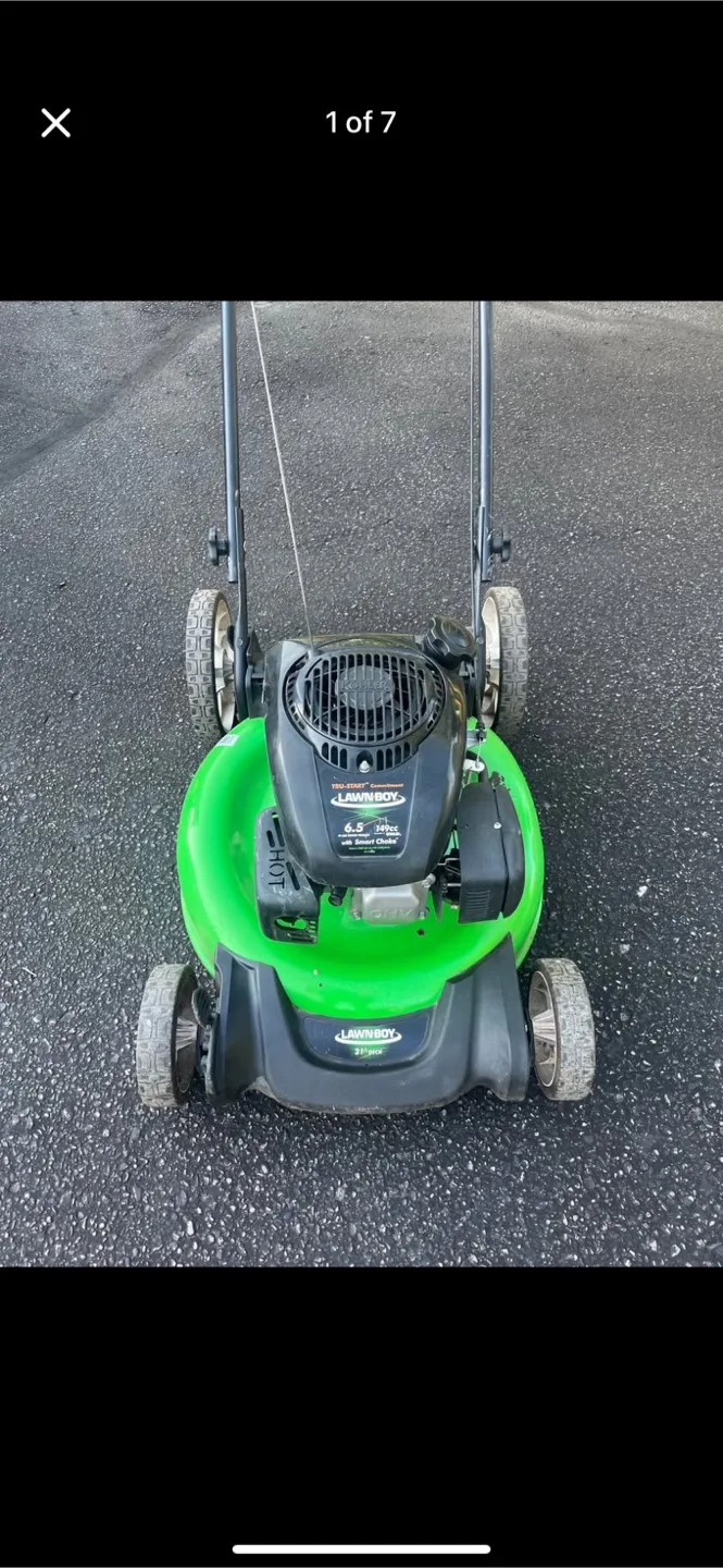 Lawn-Boy 6.5 HP Lawn Mower. Works perfect thumbnail