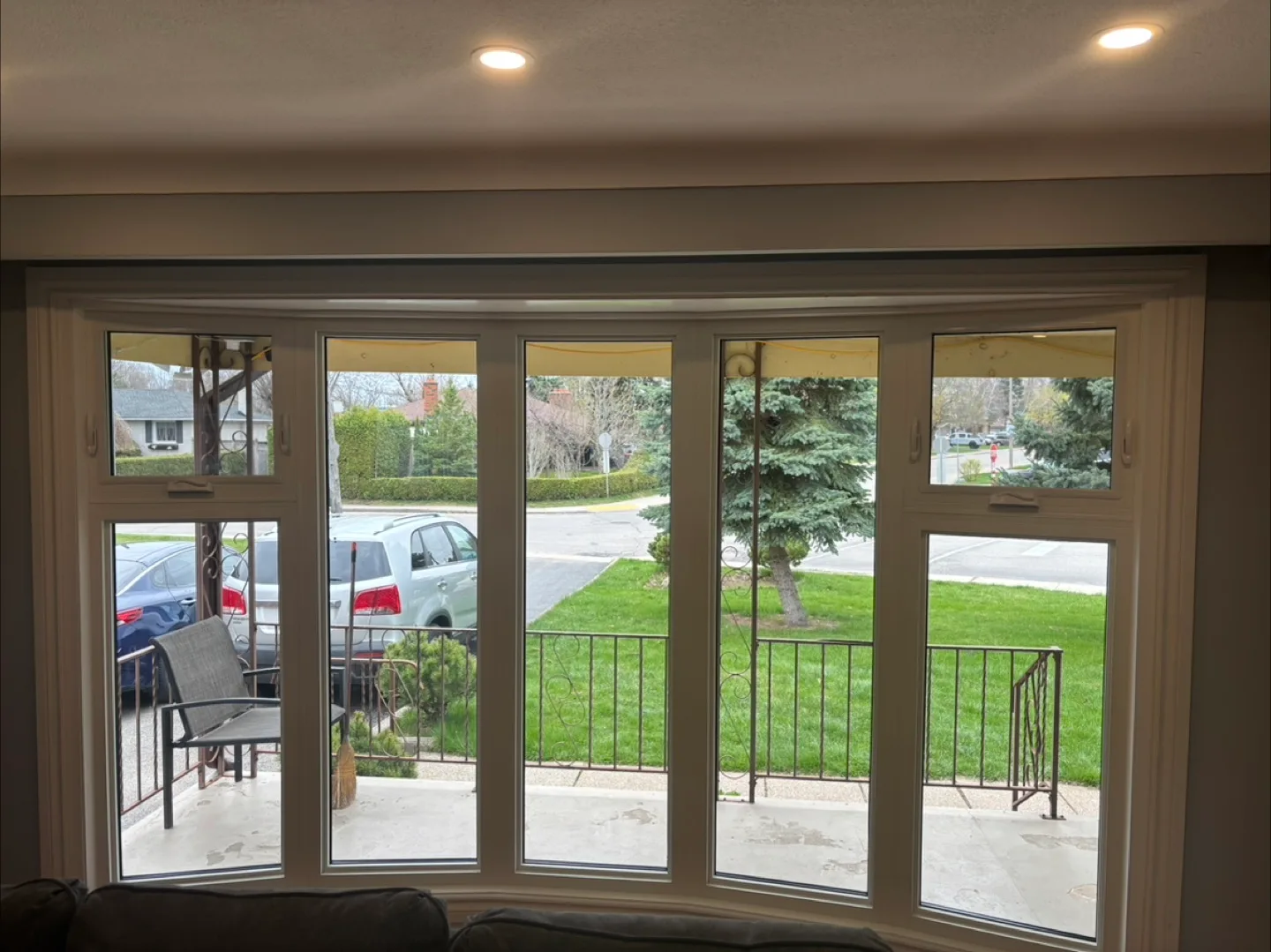 White Window Blinds image indicator(3)