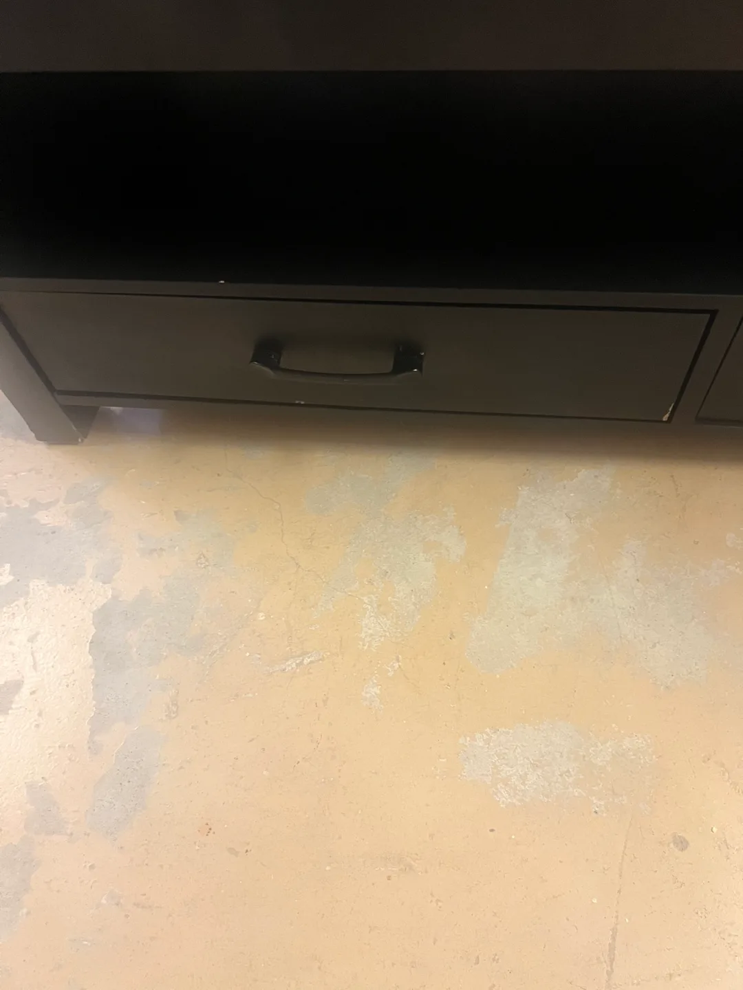 Black Lift Top Coffee Table image indicator(9)