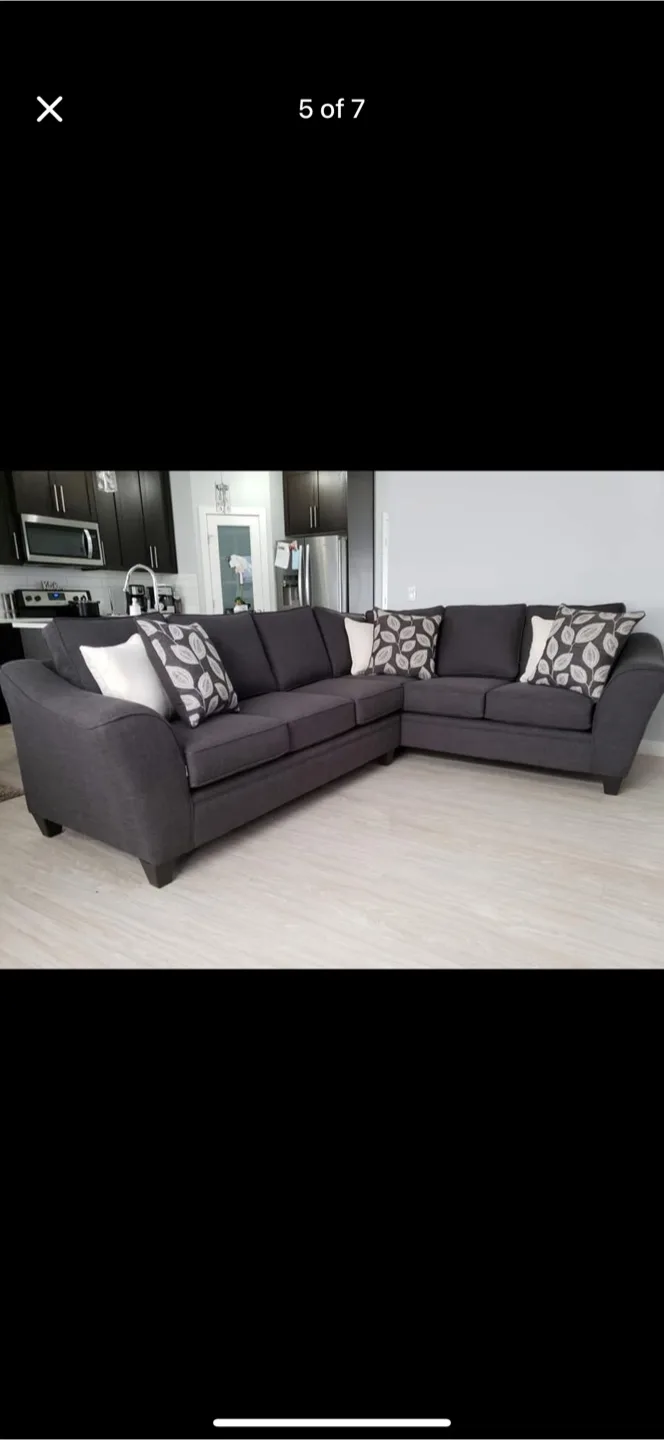 Chenille Ivory Sectional image indicator(3)