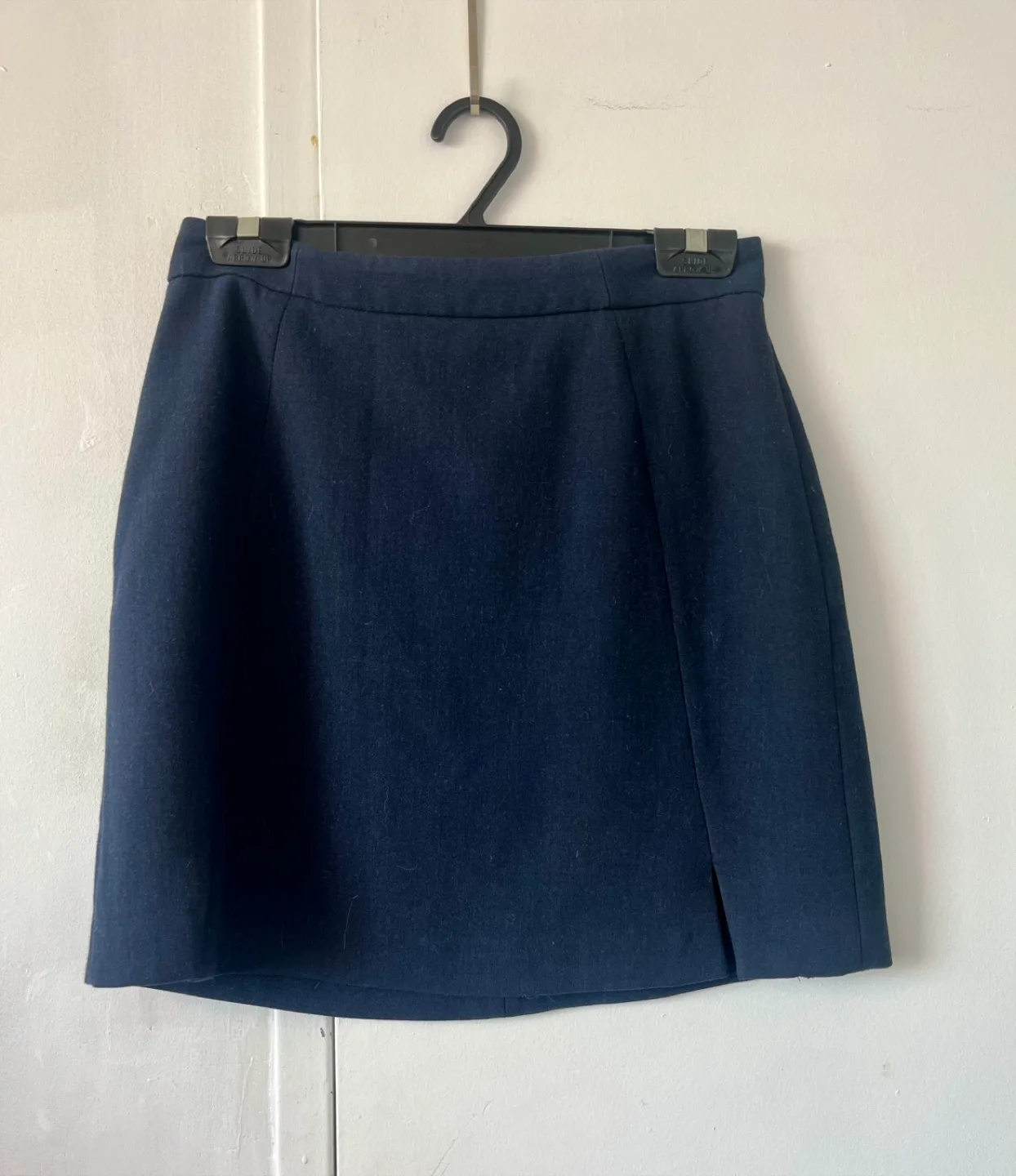 Banana Republic Navy Blue Skirt - Size 2 thumbnail
