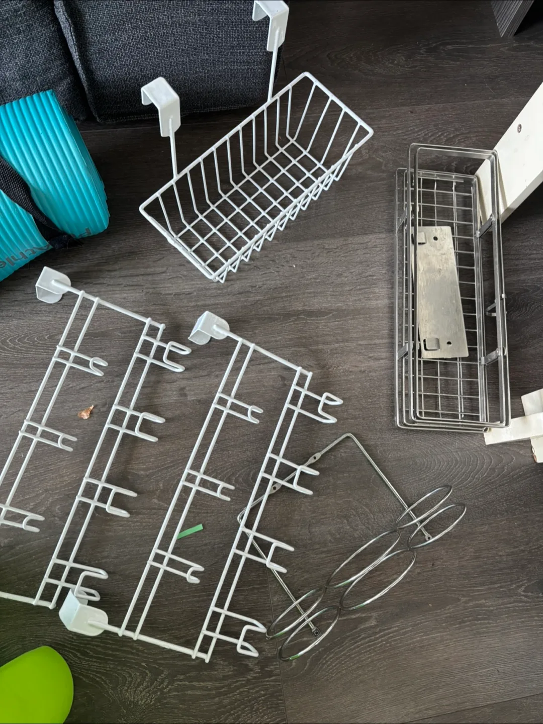 Assorted White Wire Organizers thumbnail