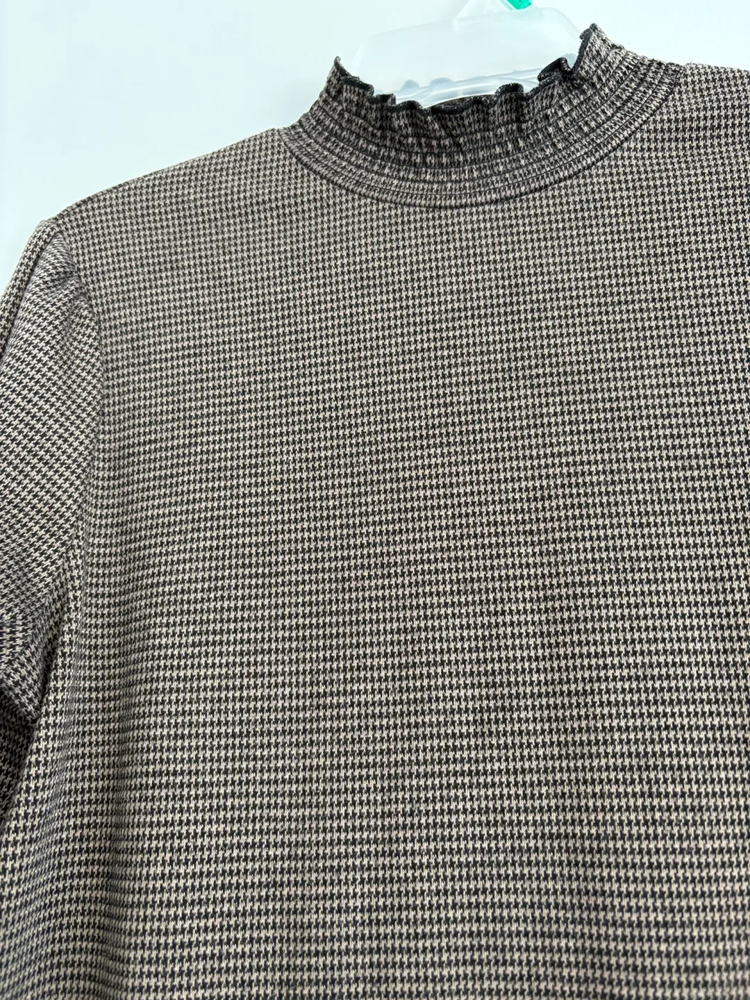 Stylish Houndstooth Print Long Sleeve Top! Size M image indicator(3)