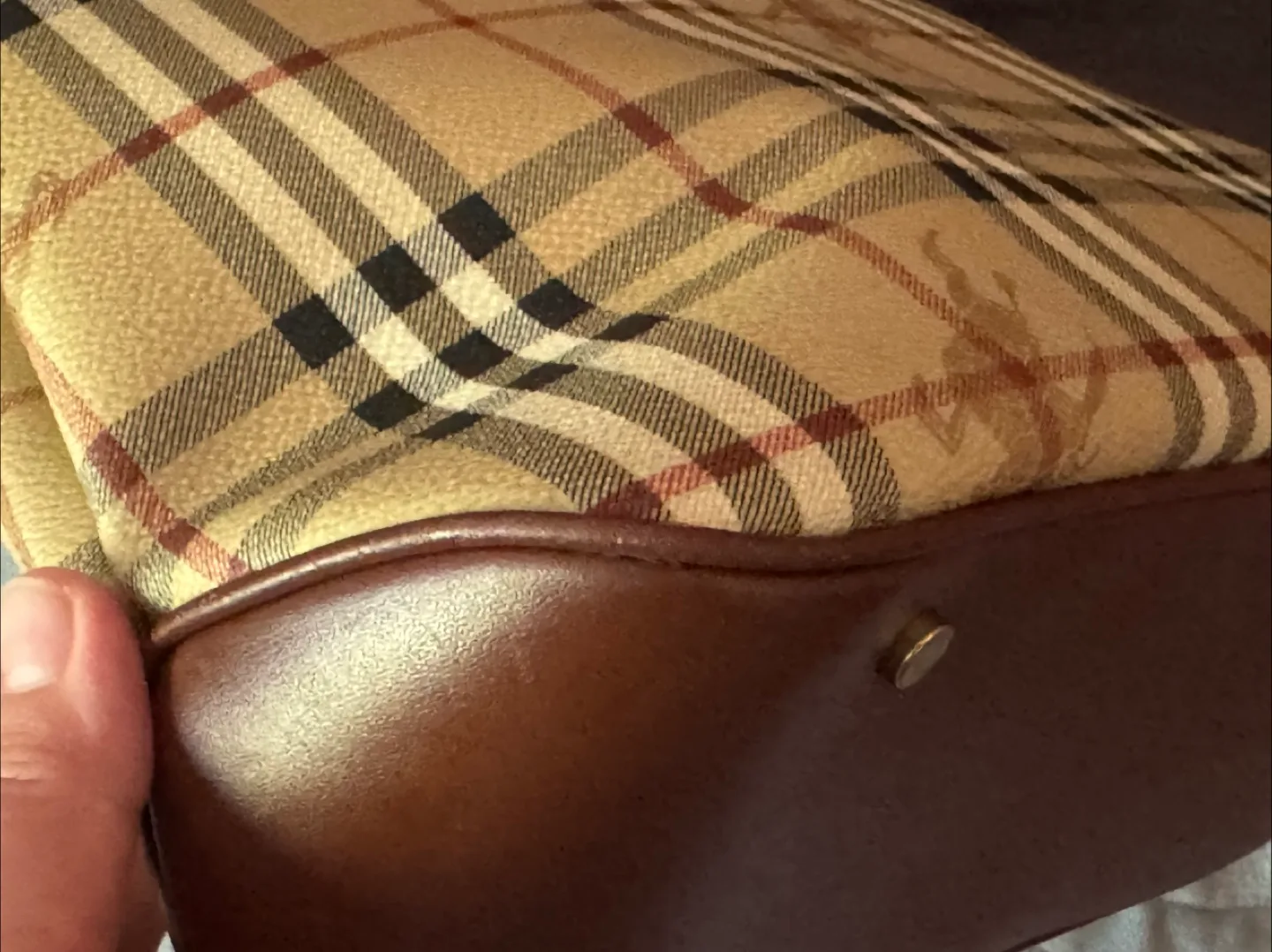 Burberry Tote Bag image indicator(10)