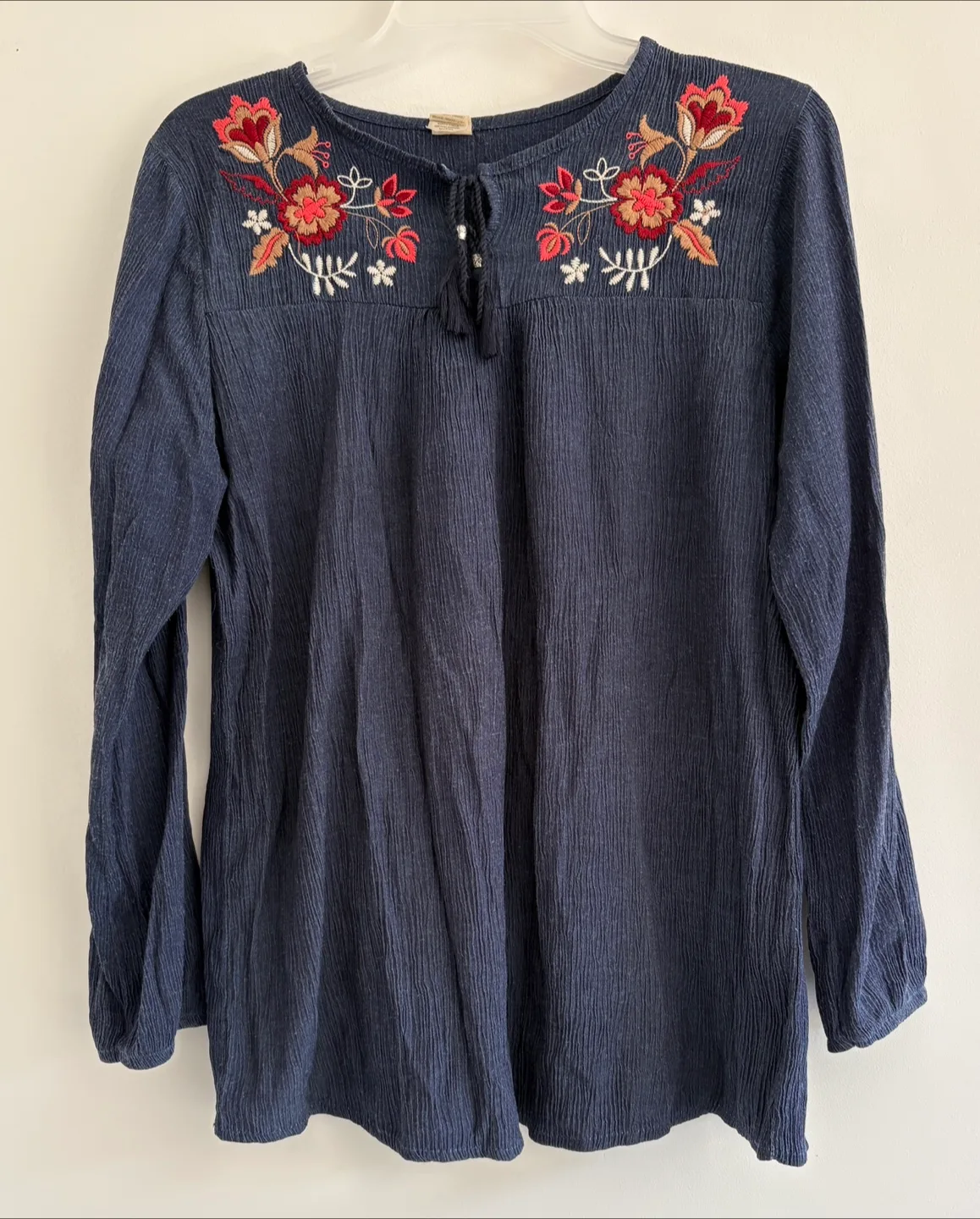 Beautiful Embroidered Blouse, Size M thumbnail