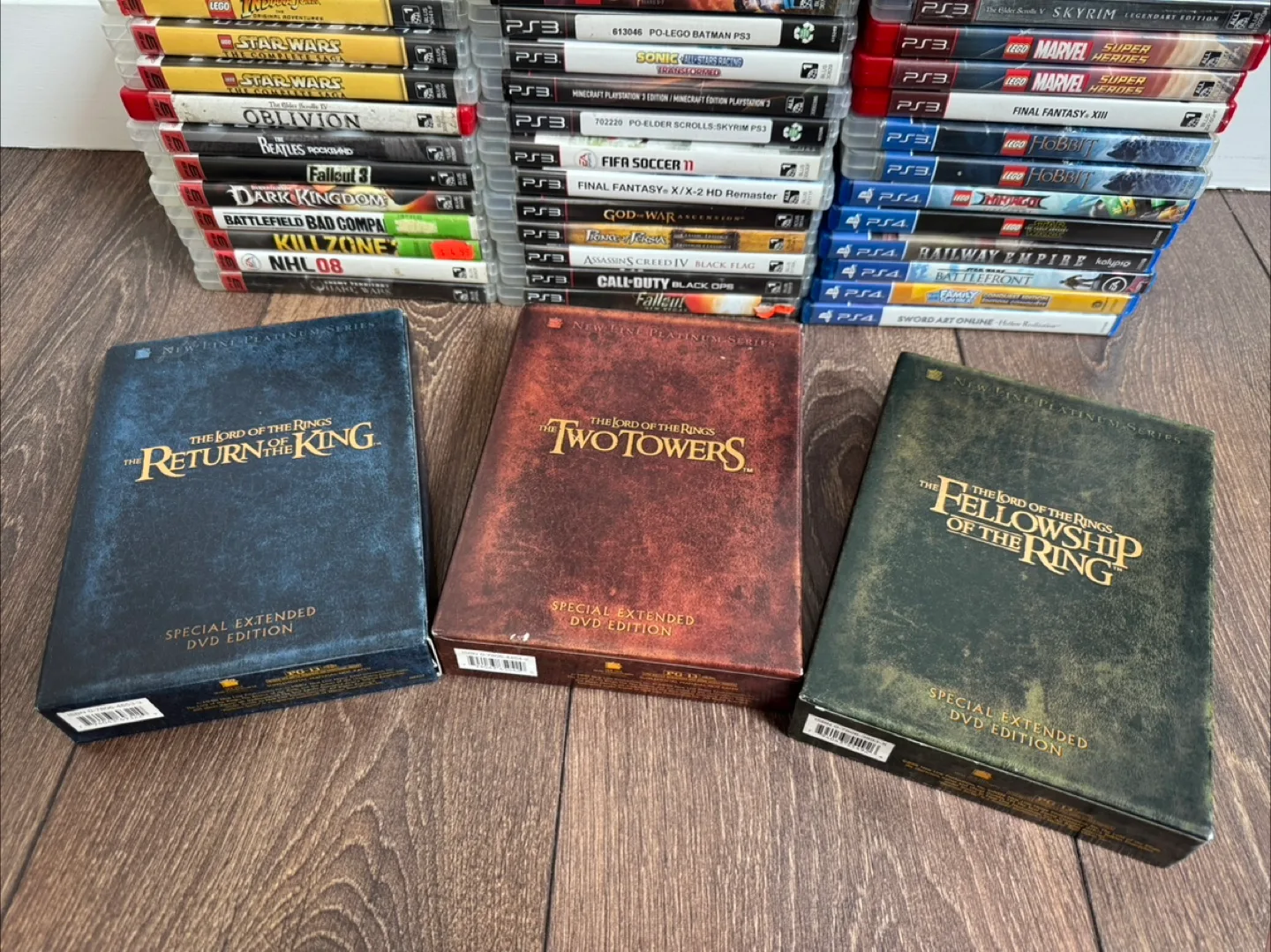 🎮 Huge PS3 / PS4 / PS2 Game Collection + Lord of the rings image indicator(2)