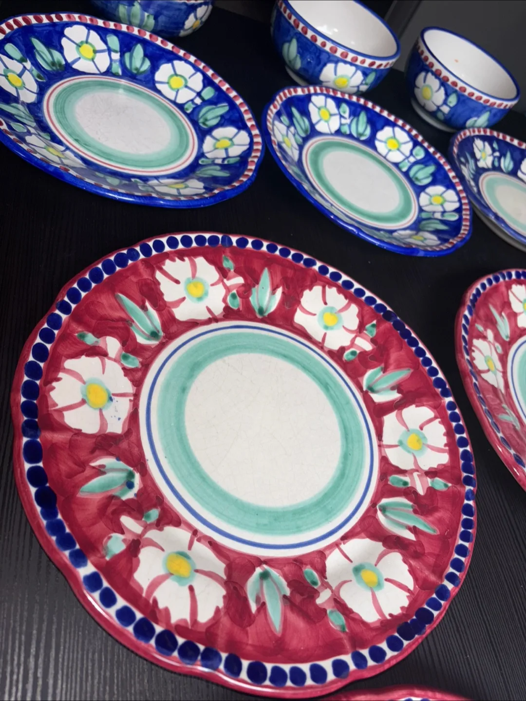 Dinnerware Set - large Plates, small plates & Bowls image indicator(6)