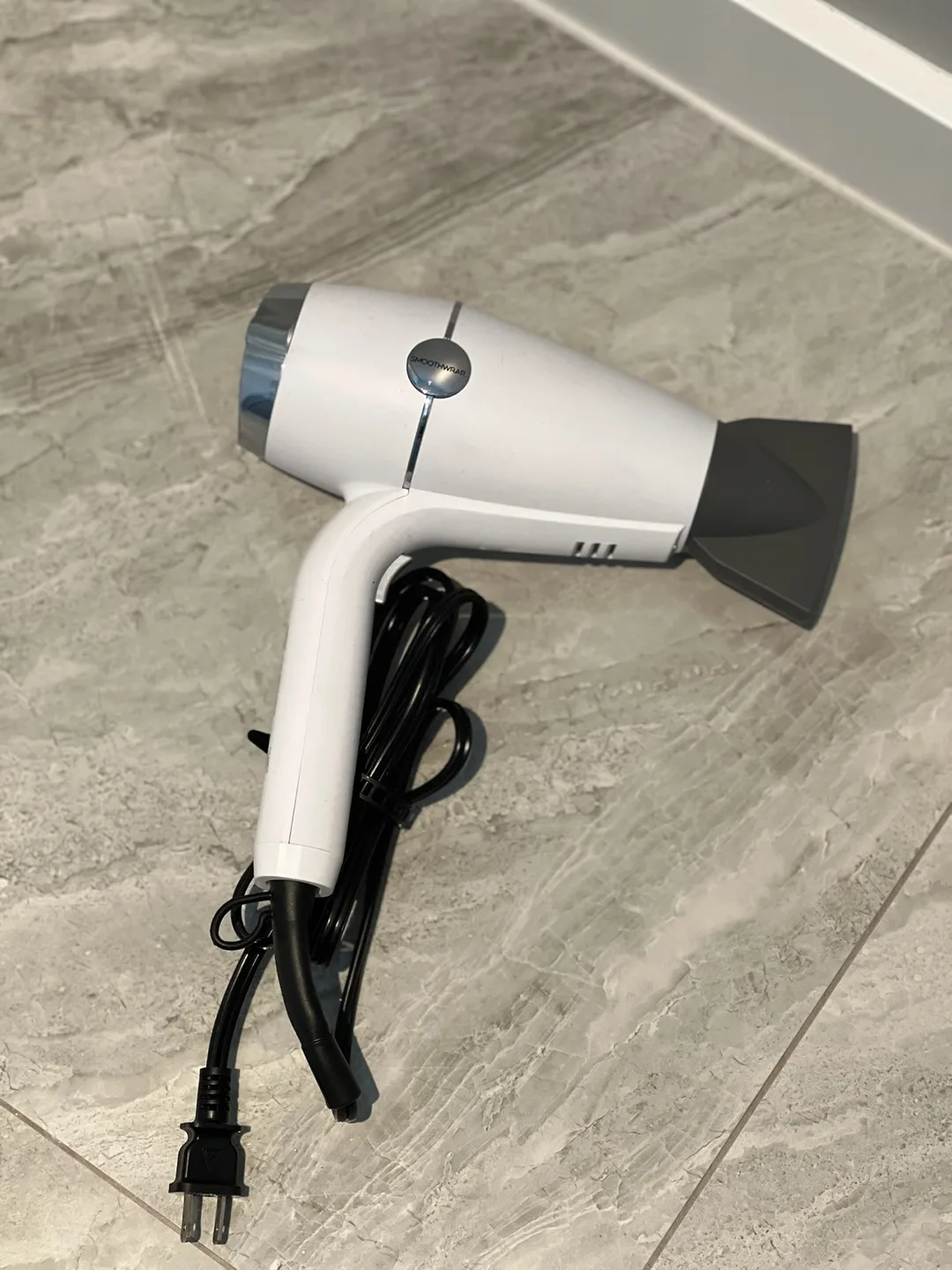Conair InfinitiPRO SmoothWrap Hair Dryer thumbnail