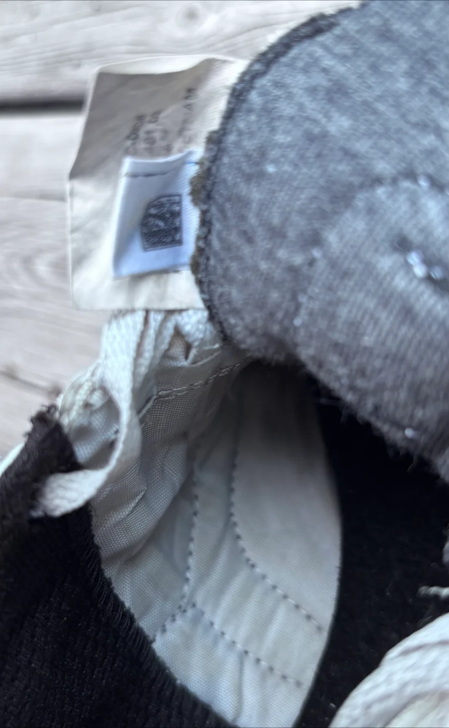 Vintage Puma Shoes - Size 8 image indicator(7)