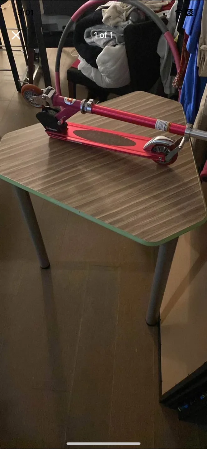 Desk thumbnail