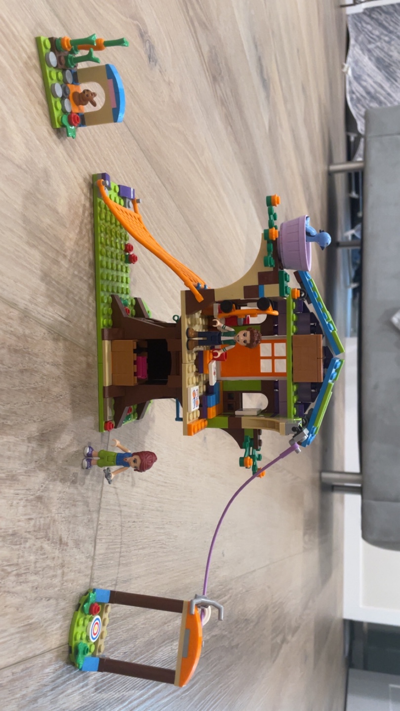 Lego Friends Mia's Tree House Set