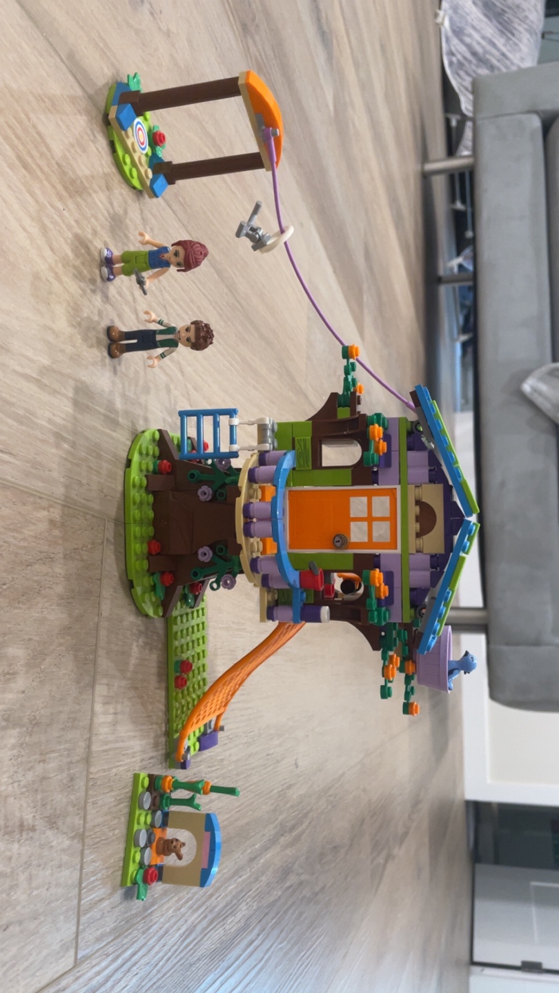 Lego Friends Mia's Tree House Set - photo 2