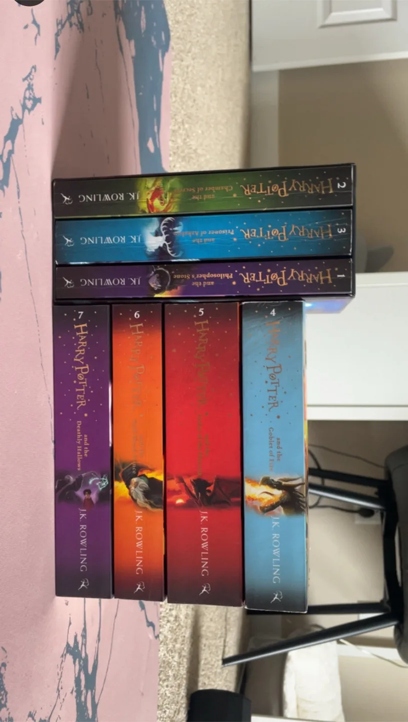 Harry Potter Books COMPLETE SETby J.K. Rowling thumbnail